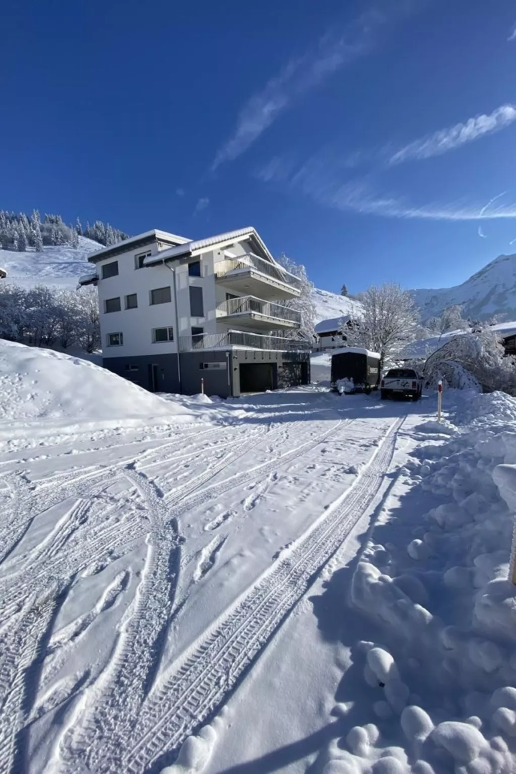 Moderne Ferienwohnung ROTHORN mit 2 Schlafzimmer-Buiten
