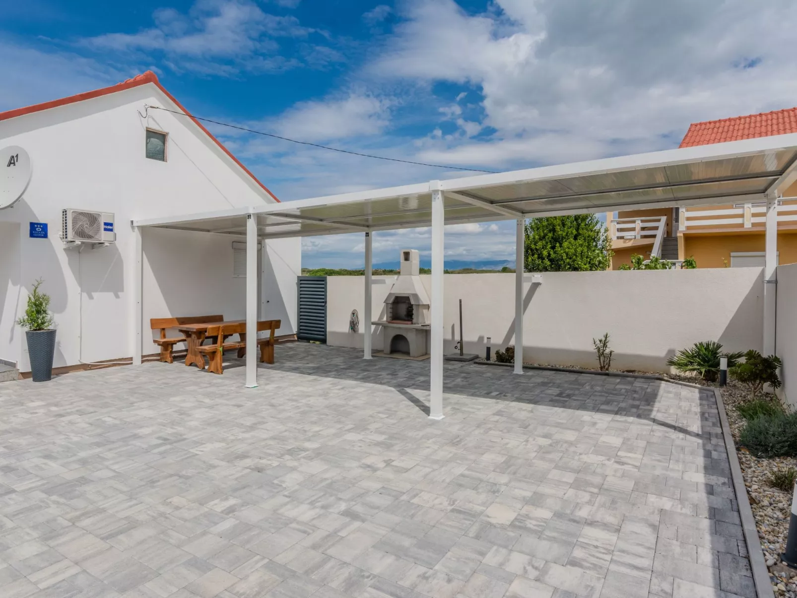 Haus Marijan mit privatem Pool - Agentur TA Leut-Buiten