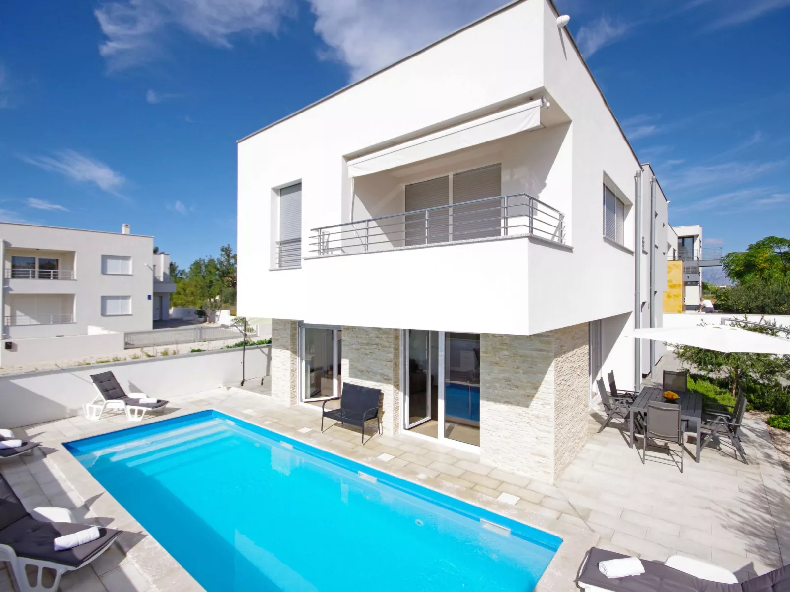 Apartment 1 Laura-Buiten