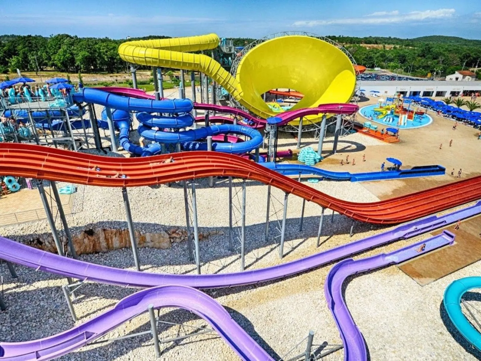 Villa Linet 5.-Buiten