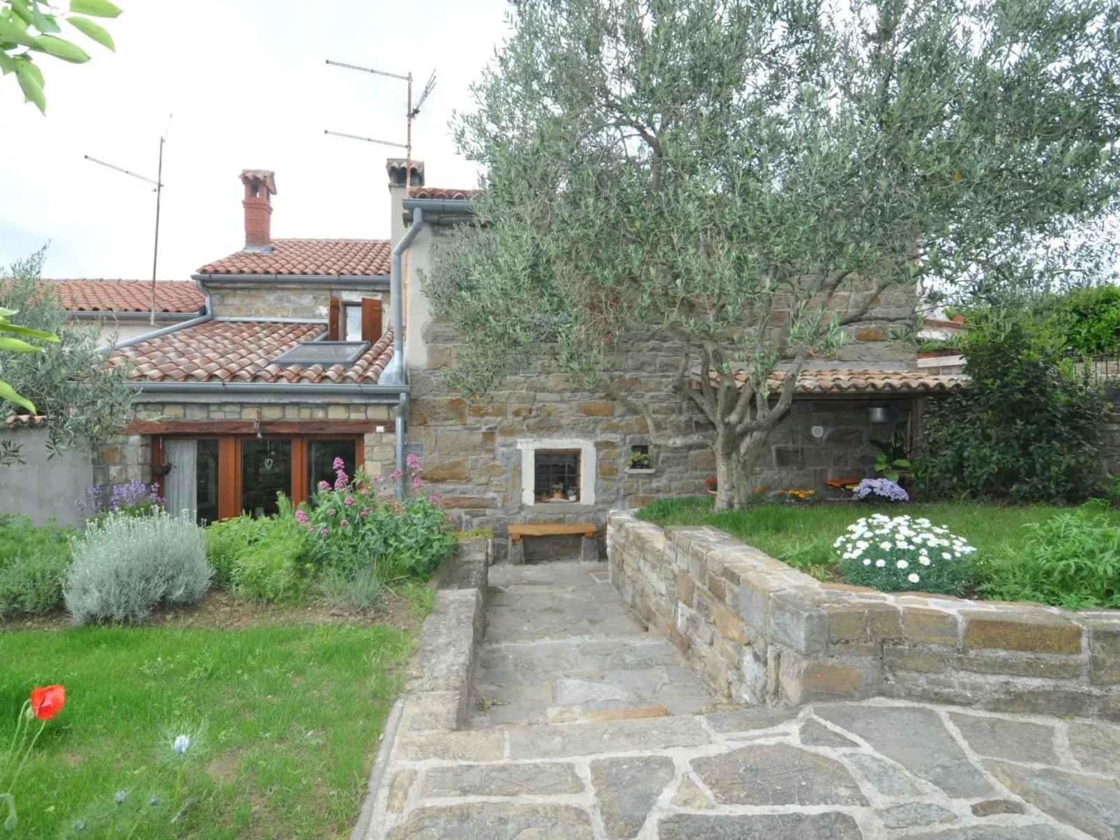 Istrisches Steinhaus-Buiten