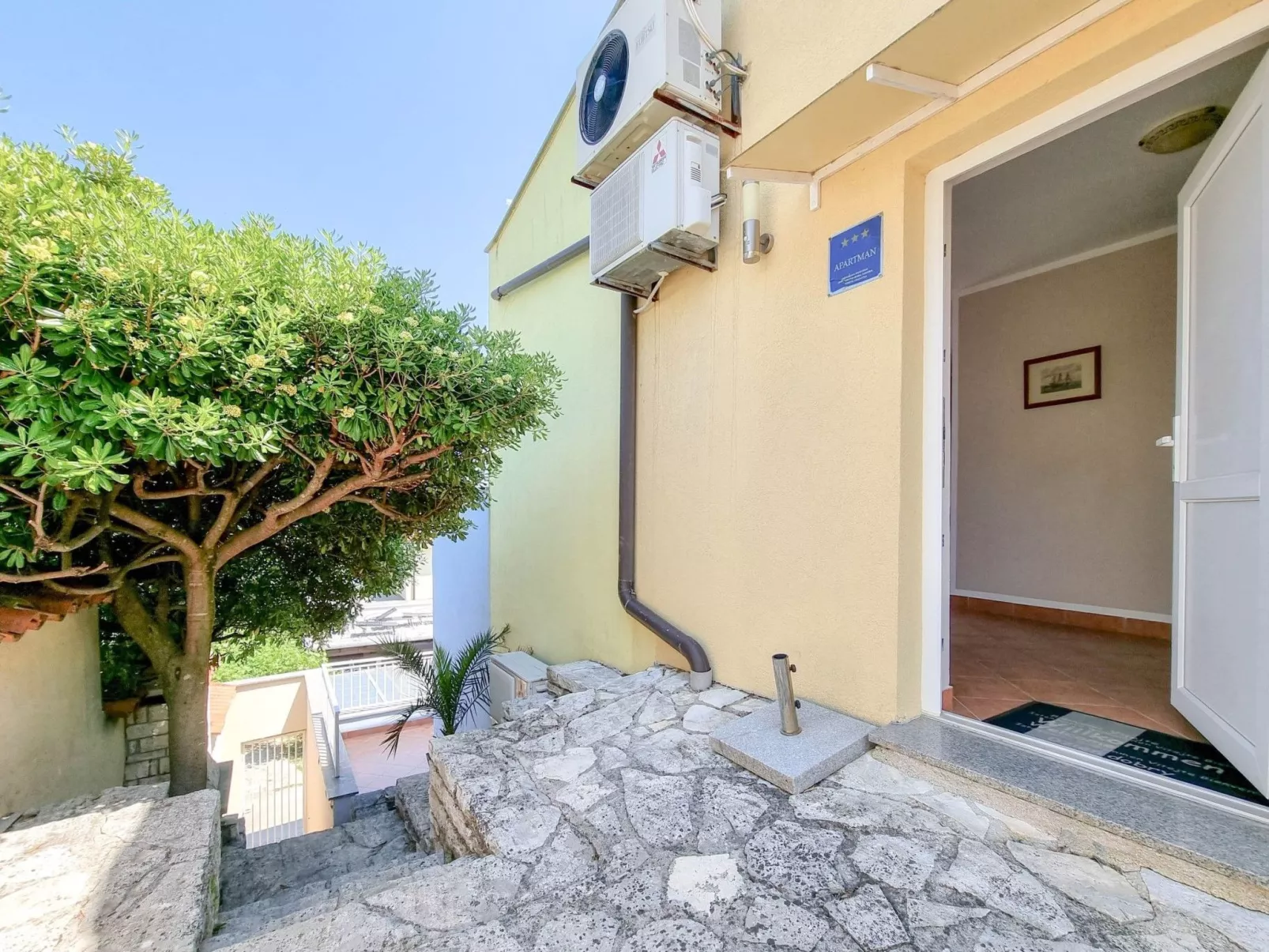 Apartment mit Meerblick für 4 Personen-Buiten