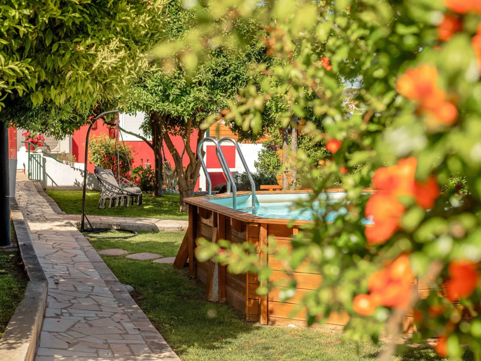 In Algés mit Kleinem gemeinsamem Pool - Buiten