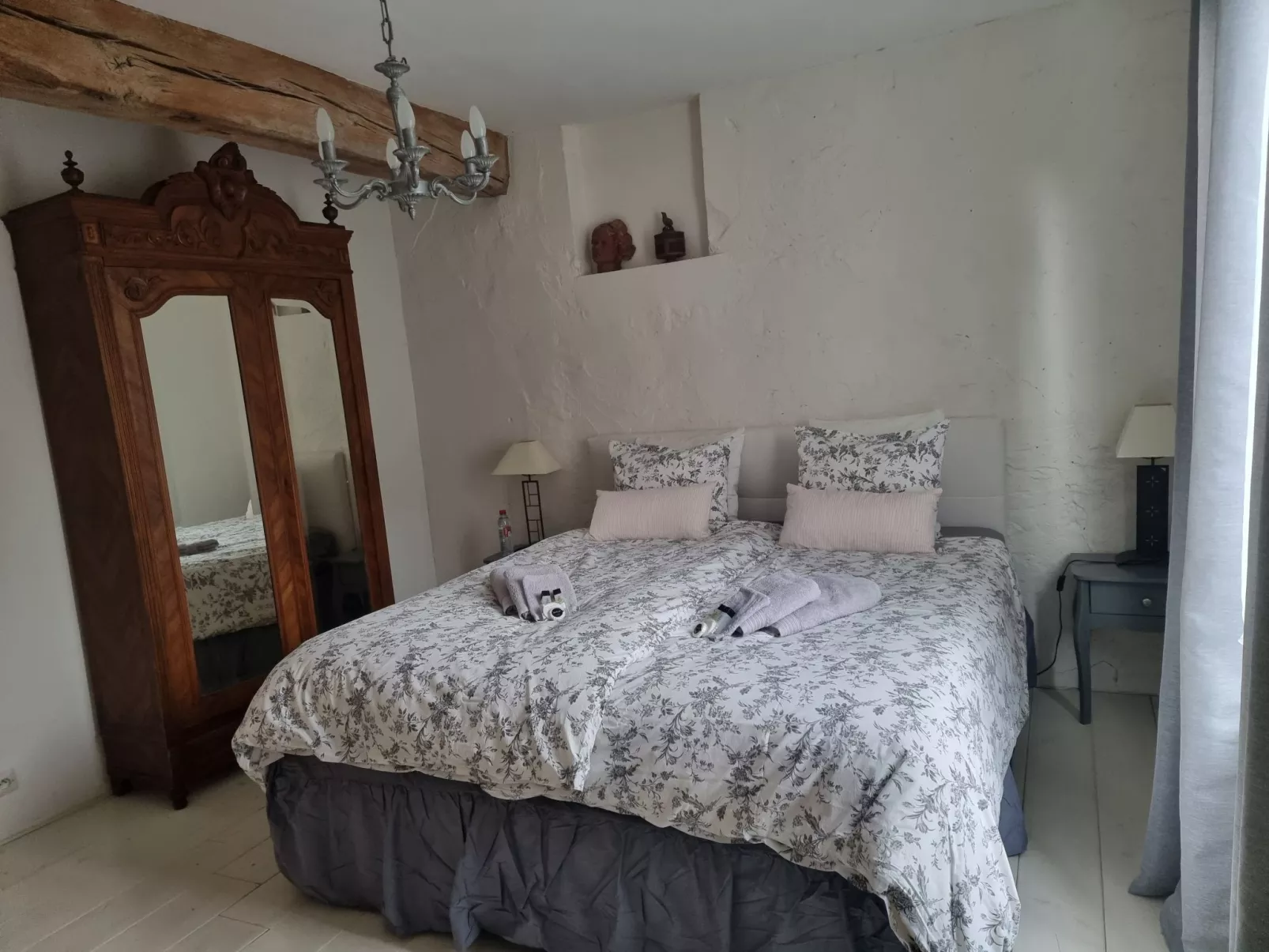 Villa 'Grand Tauzia'-Binnen