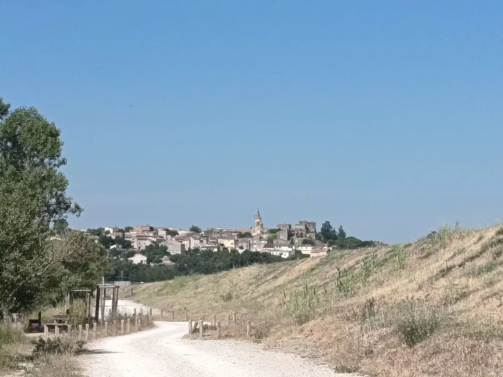 Provenzalisches Haus mit Pool und Garten-Buiten
