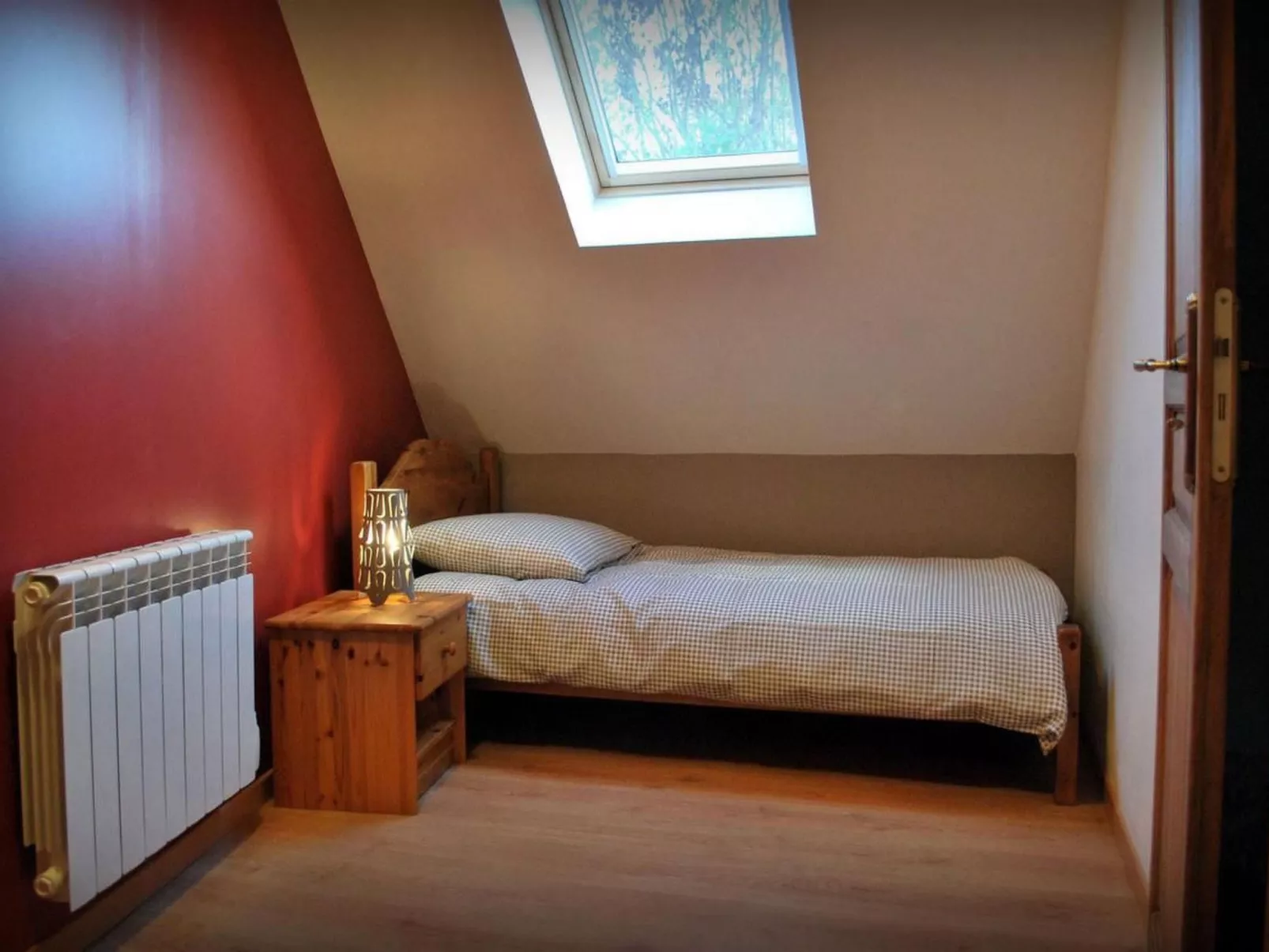 Liebevoll renoviertes Ferienhaus als Teil eines kleinen Bauernhauses mit abgesc-Binnen