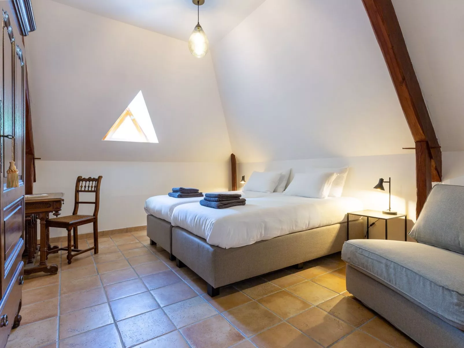 Luxus-Ferienhaus mit beheiztem Pool in der Dordogne-Binnen