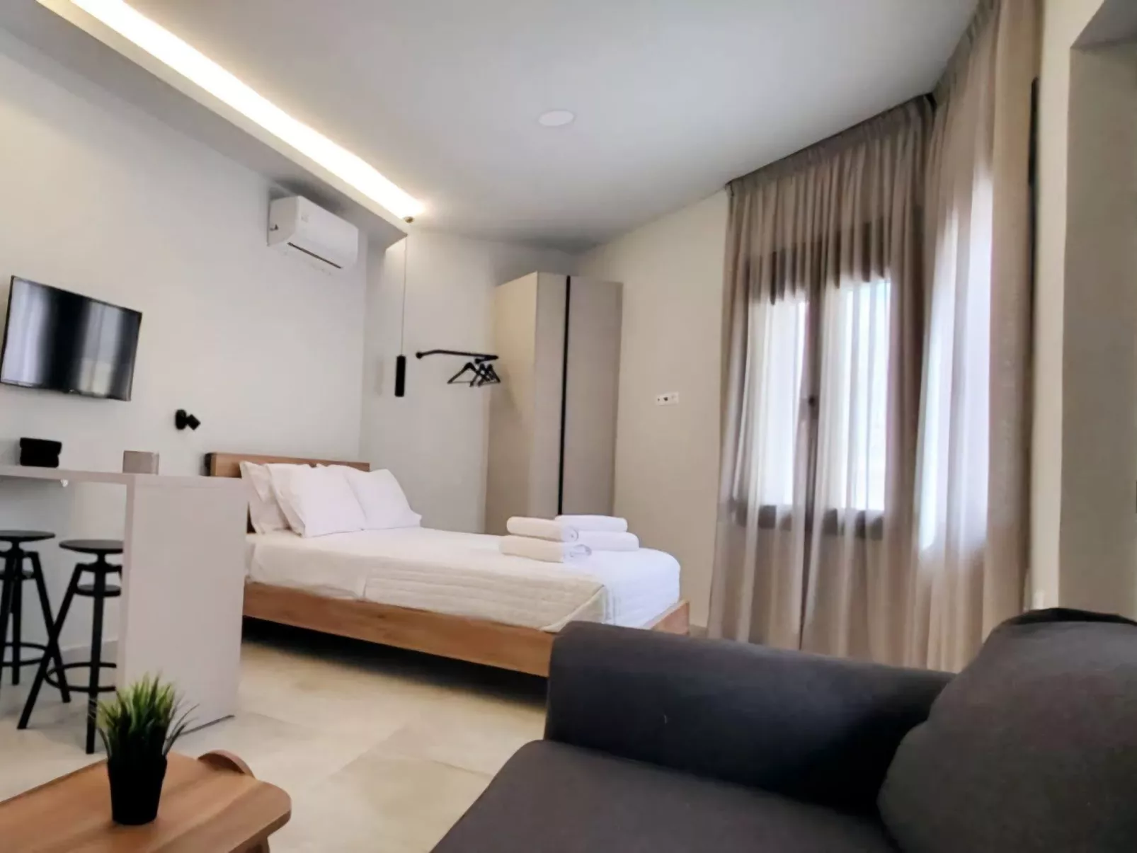 Basil Central Studio - bei Checkin - Image-tags.info