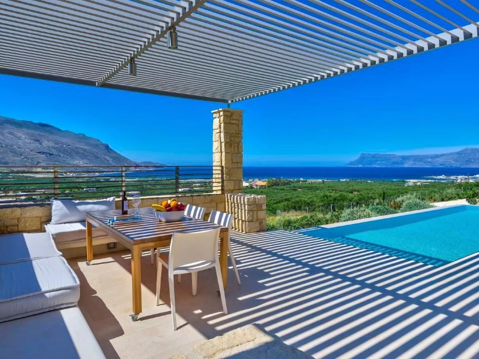 "Villa Charisma" mit eigenem Pool-Image-tags.info