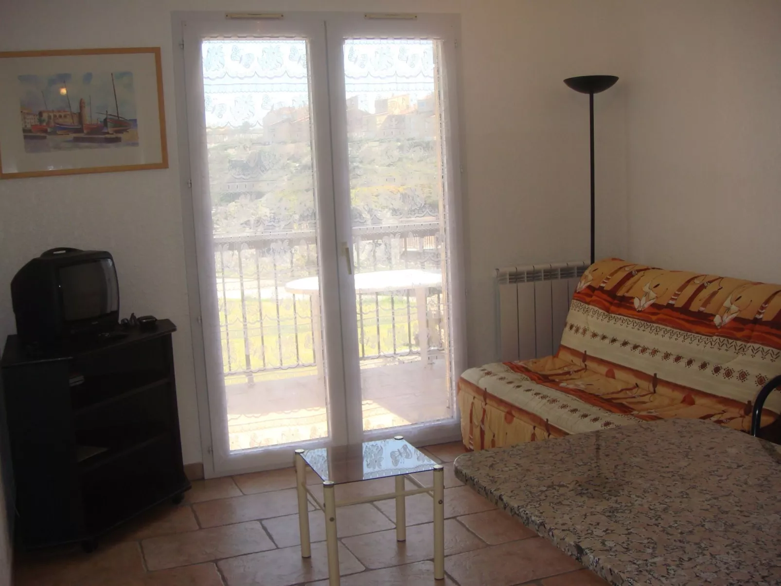 Mit Blick auf das Wasser-Binnen