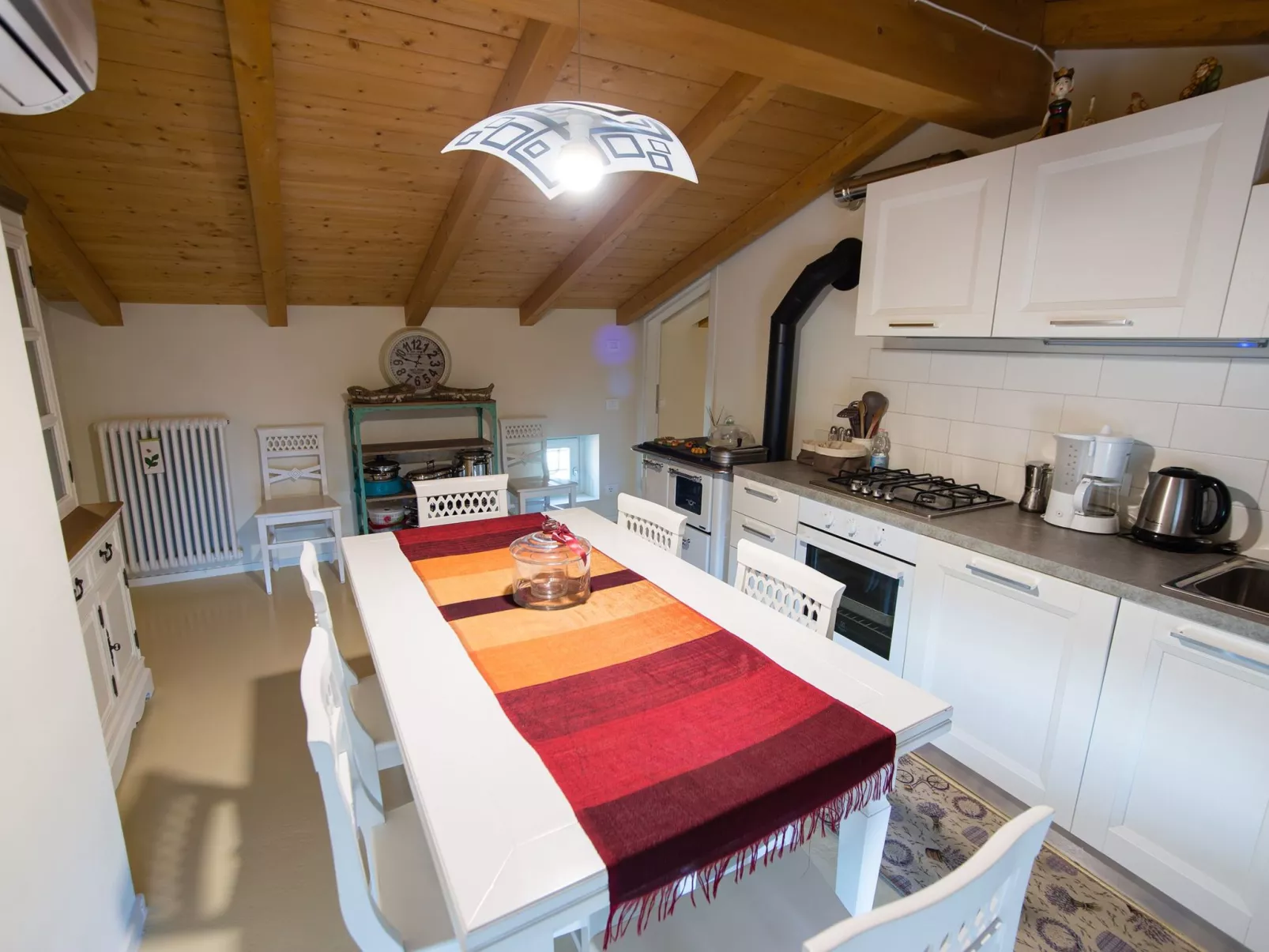 Anwesen mit privatem Garten und Grill-Binnen