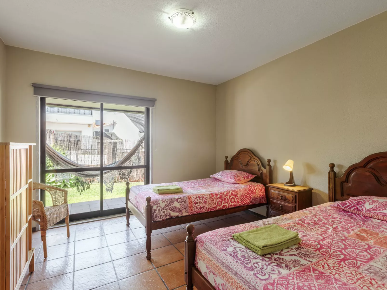 Aroeira Pool House-Binnen