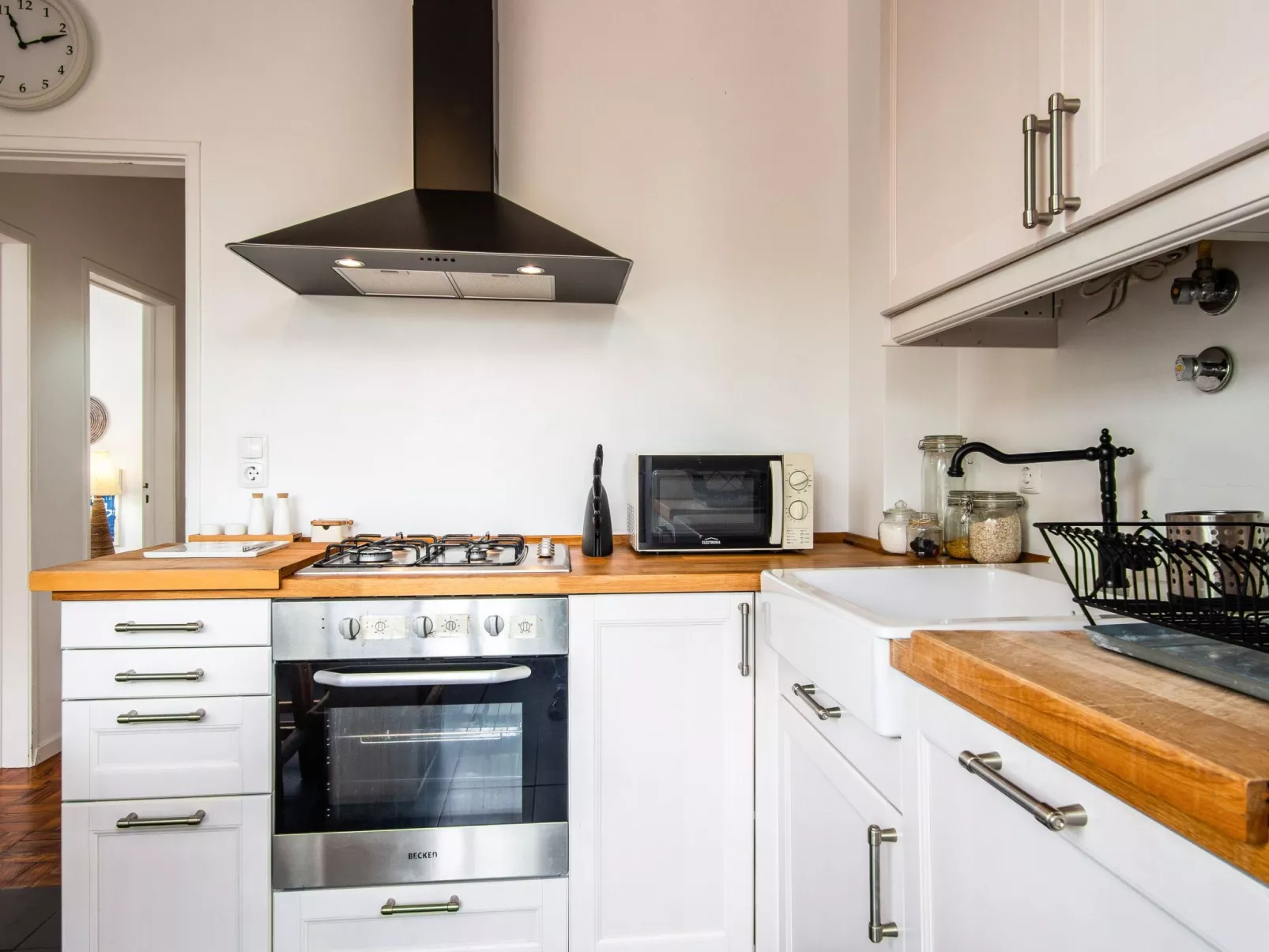 Neue, lichtdurchflutete Wohnung im Zentrum-Binnen