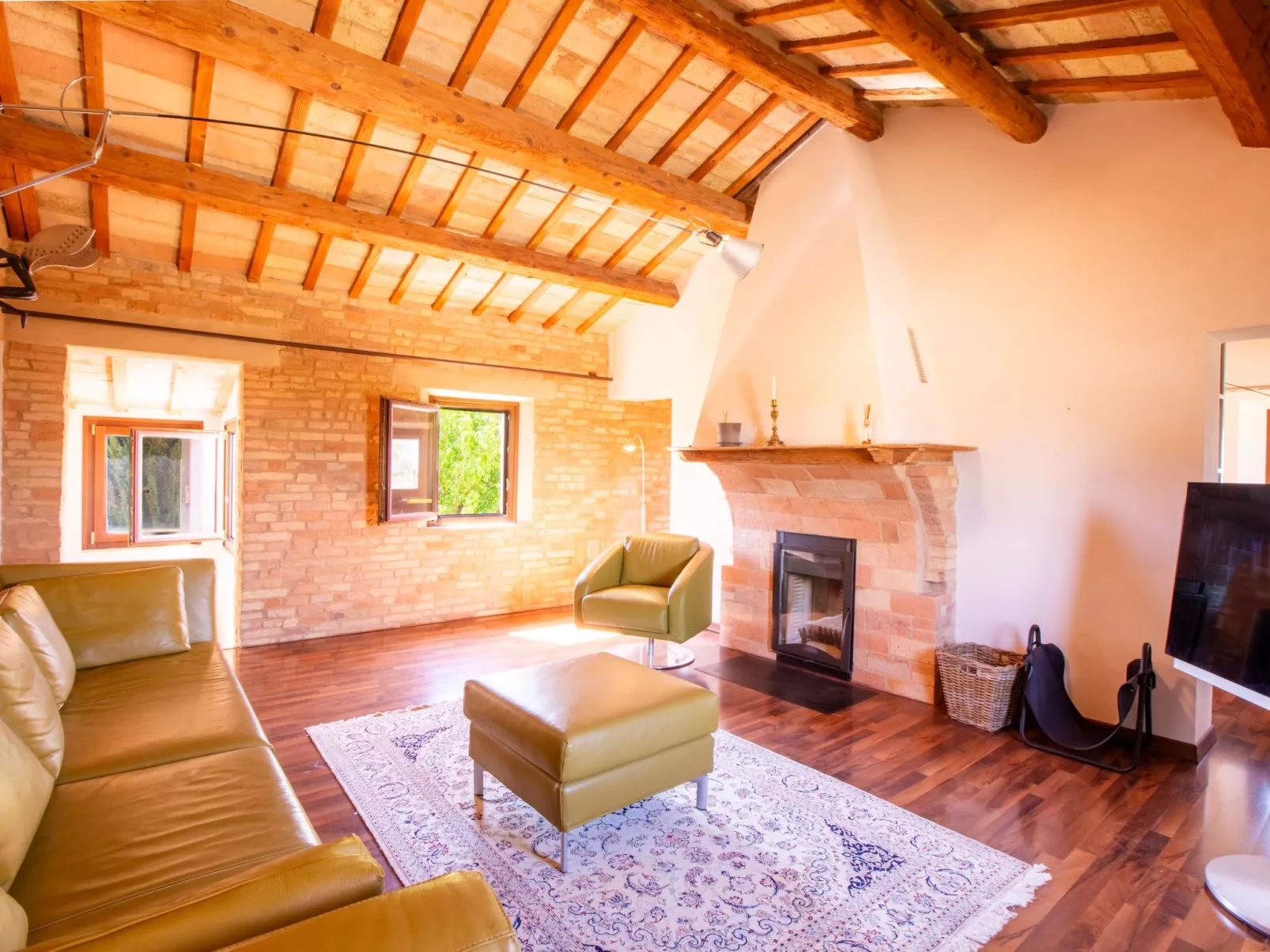 Villa Gelso mit Pool, Sauna und atemberaubender Aussicht-Binnen