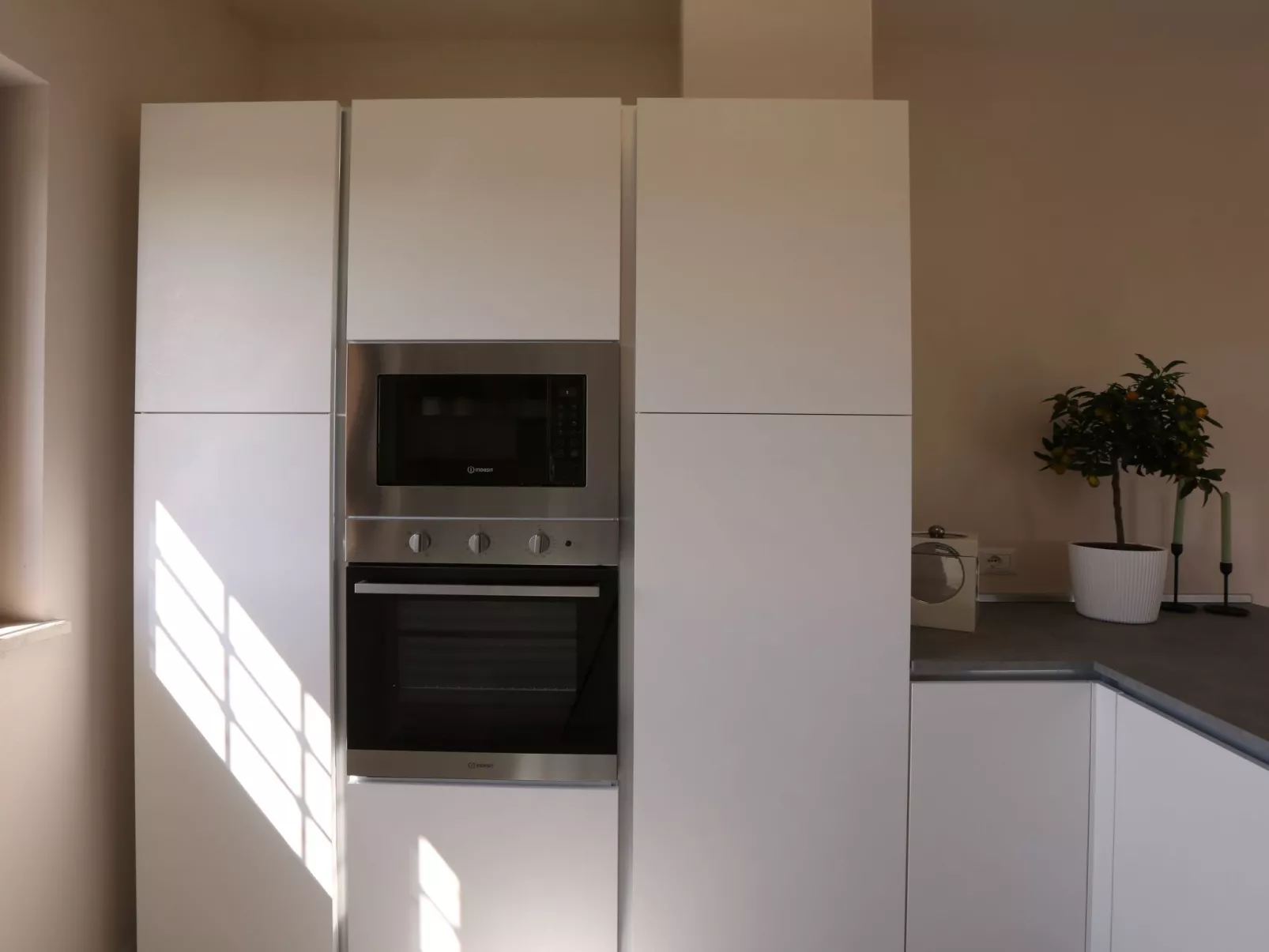 Neue Wohnung mit 2 Zimmern, Veranda und Pool-Binnen