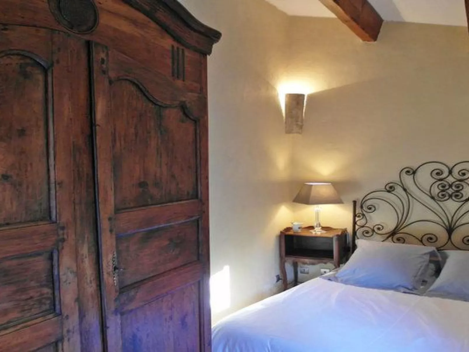 Domaine "Suite Margot" mit Infinity-Pool-Image-tags.info