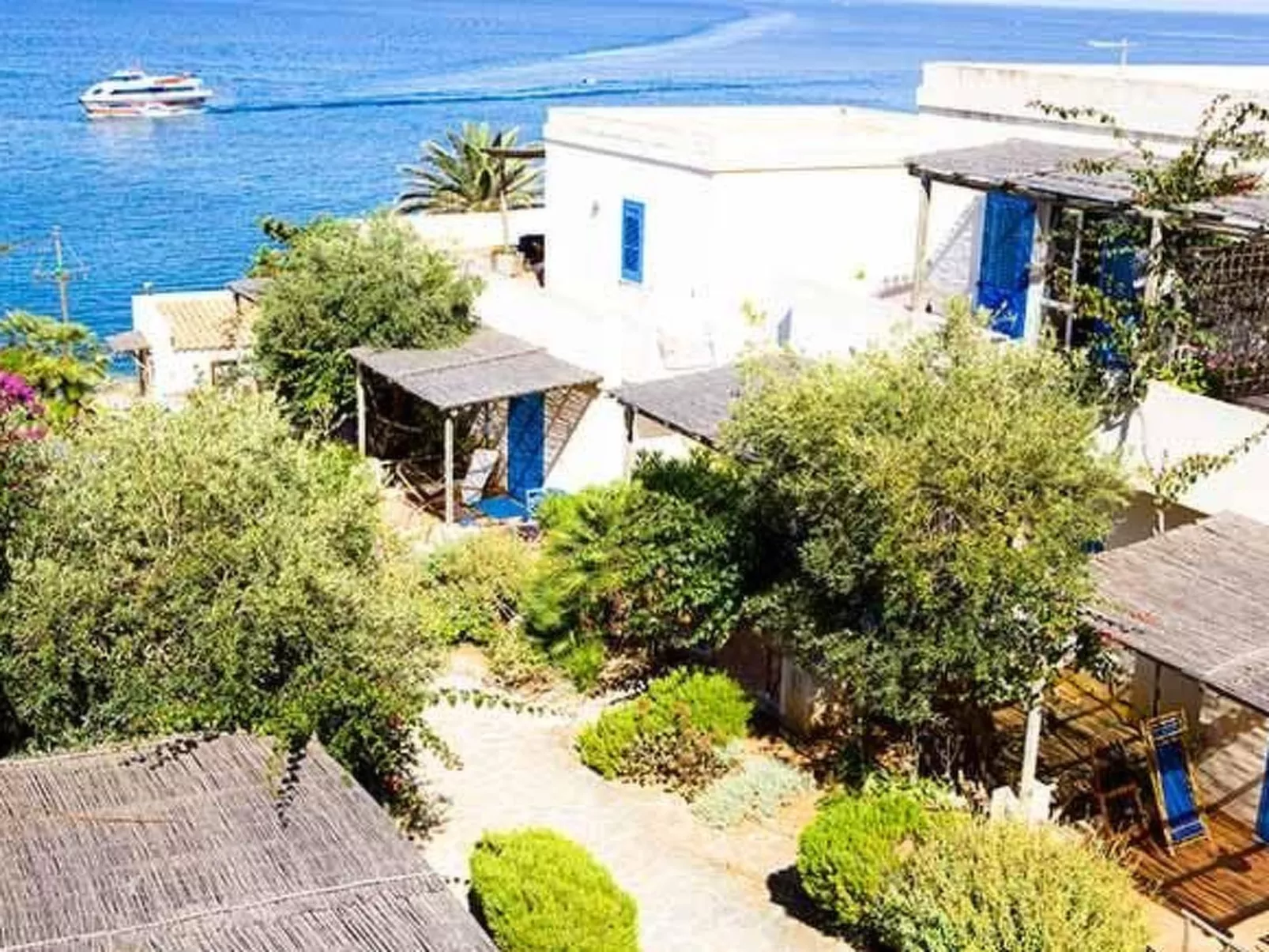 Wohnung in Marettimo mit Terrasse, gemeinsamem Pool und Garten-Buiten