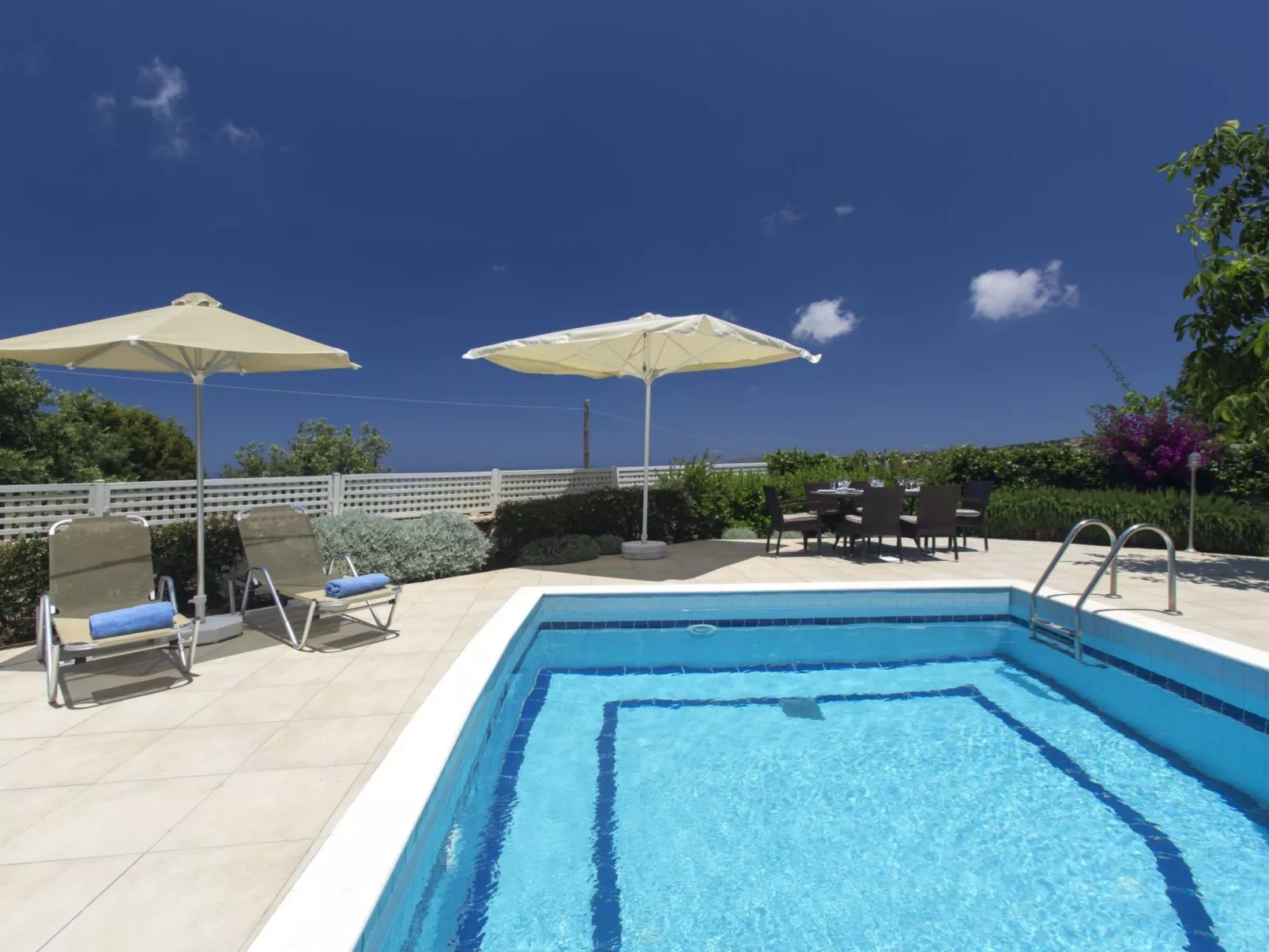 Villa Irini - 3-Schlafzimmer-Villa mit privatem Pool-Image-tags.info