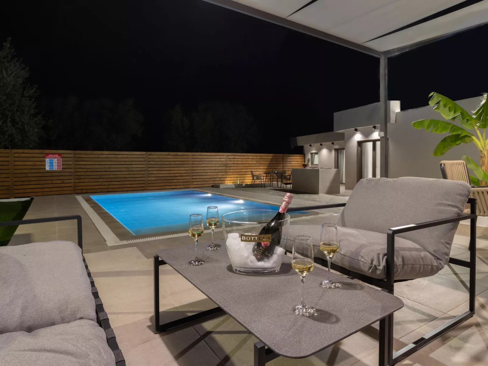 Melia-Luxus-Villa-Buiten