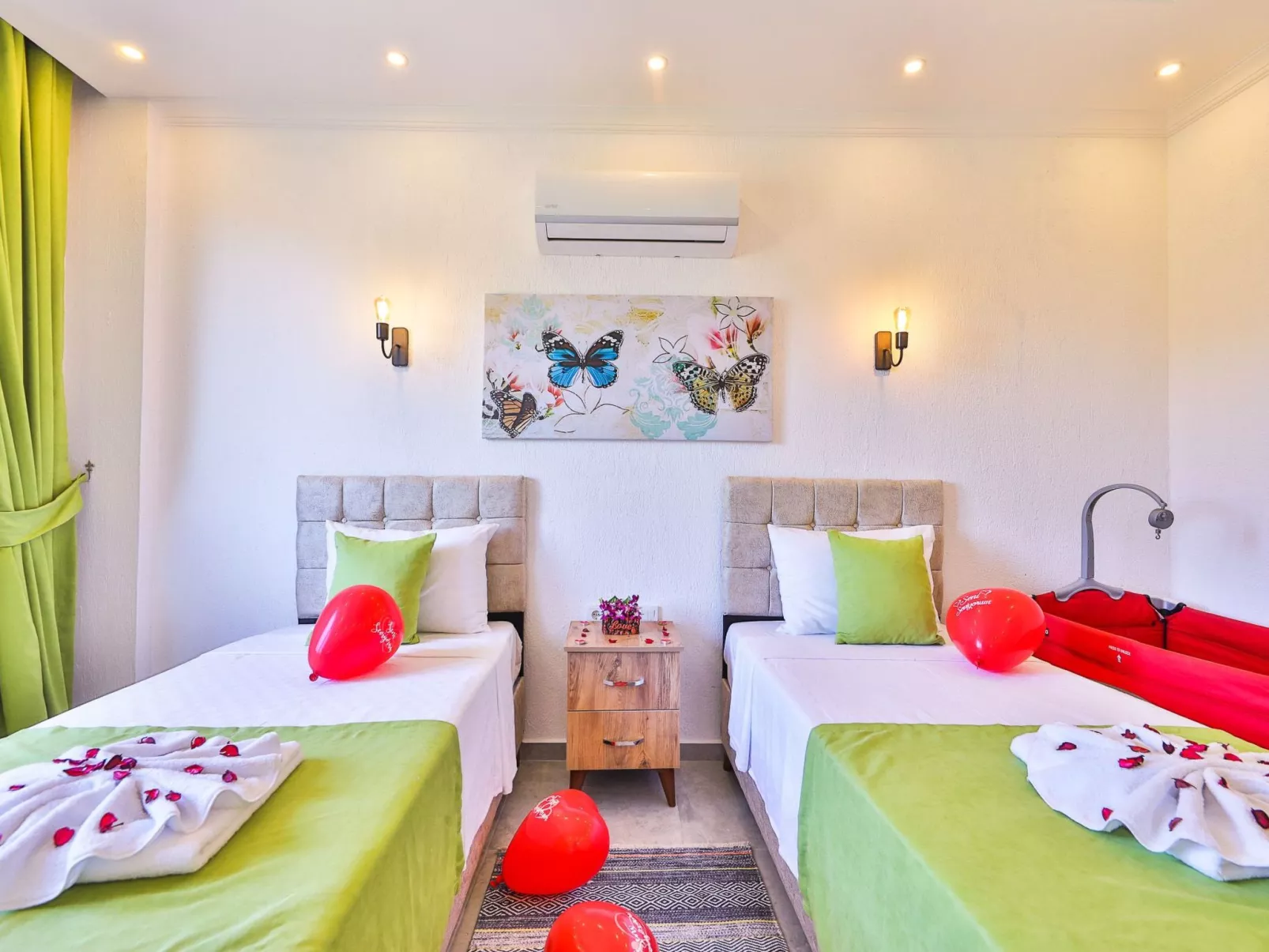 Villa inmitten der Natur-Image-tags.info