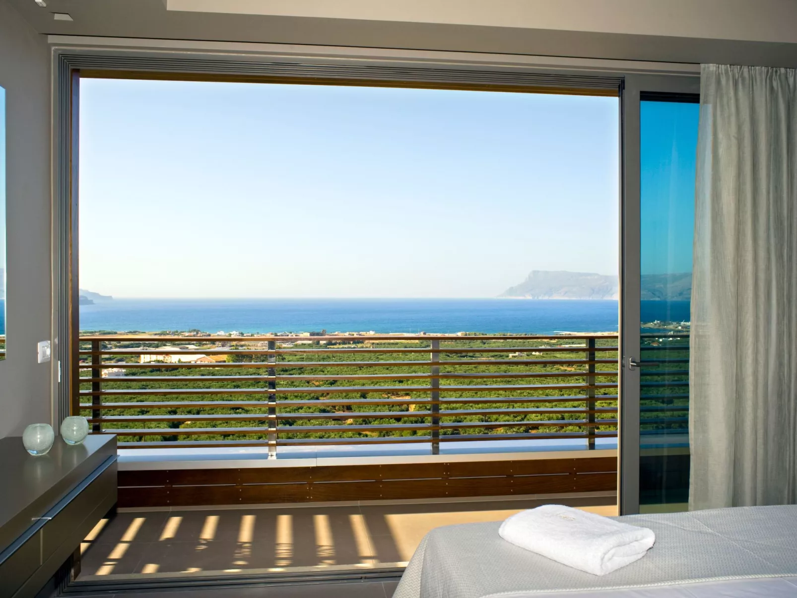 "Villa Symphony"-Image-tags.info