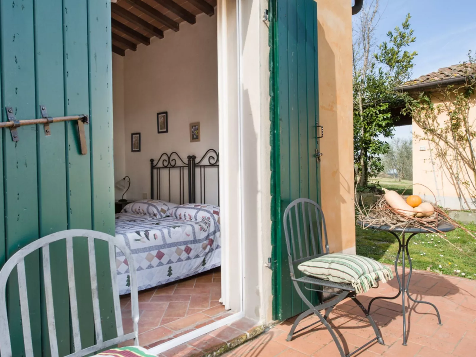 Ferienvilla 'Vignacce' mit eigenem Jacuzzi-Binnen