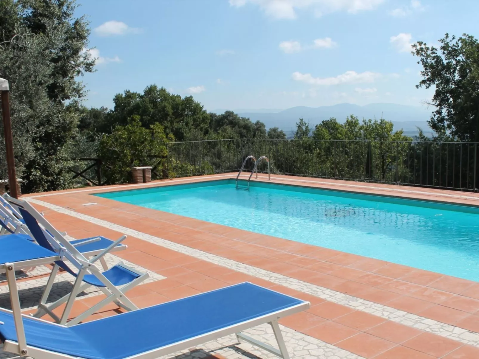 Villa mit privatem Pool zwischen Umbrien und Latium-Buiten