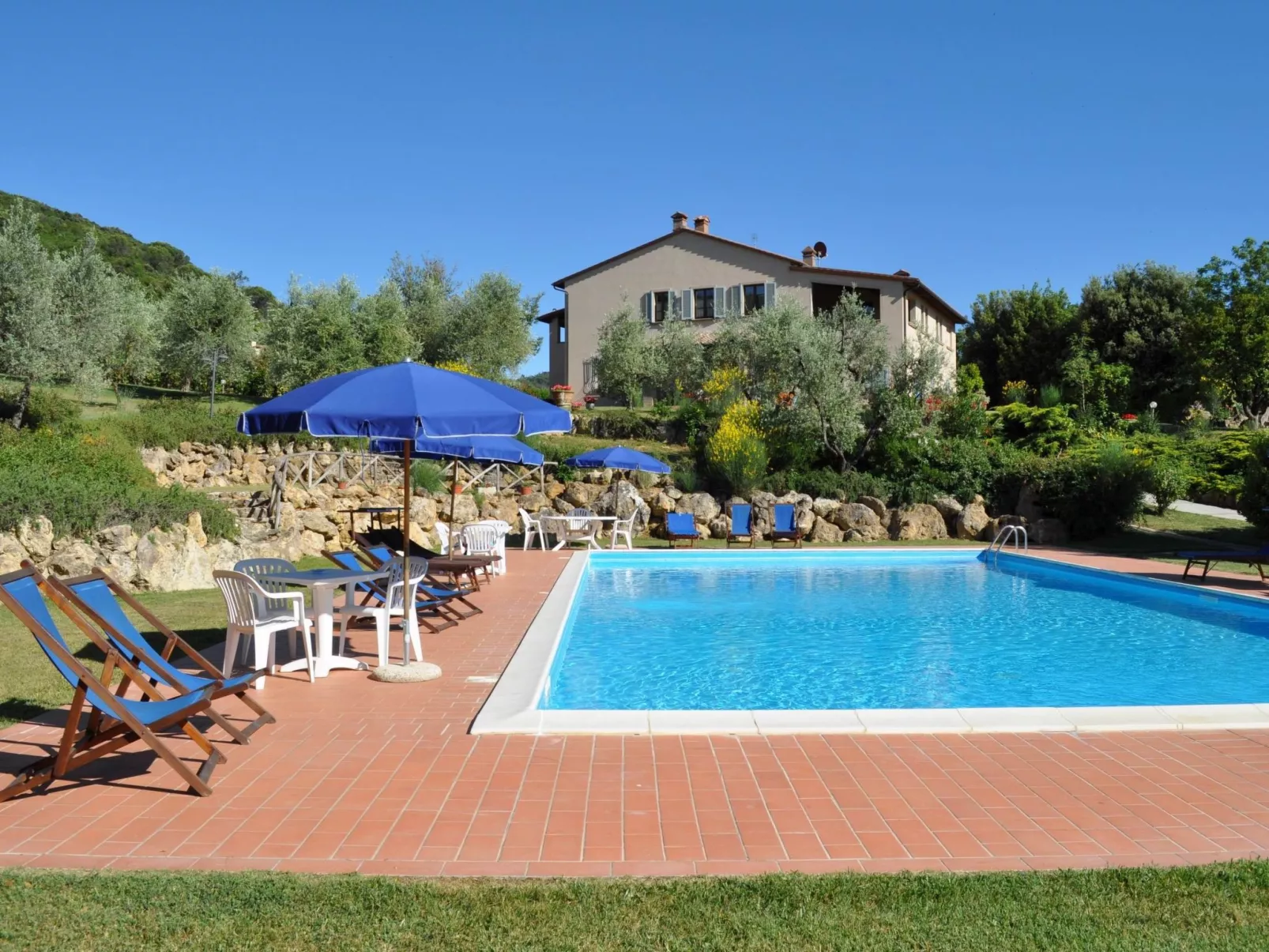 Flach "Madonnino corbezzolo T6-Buiten