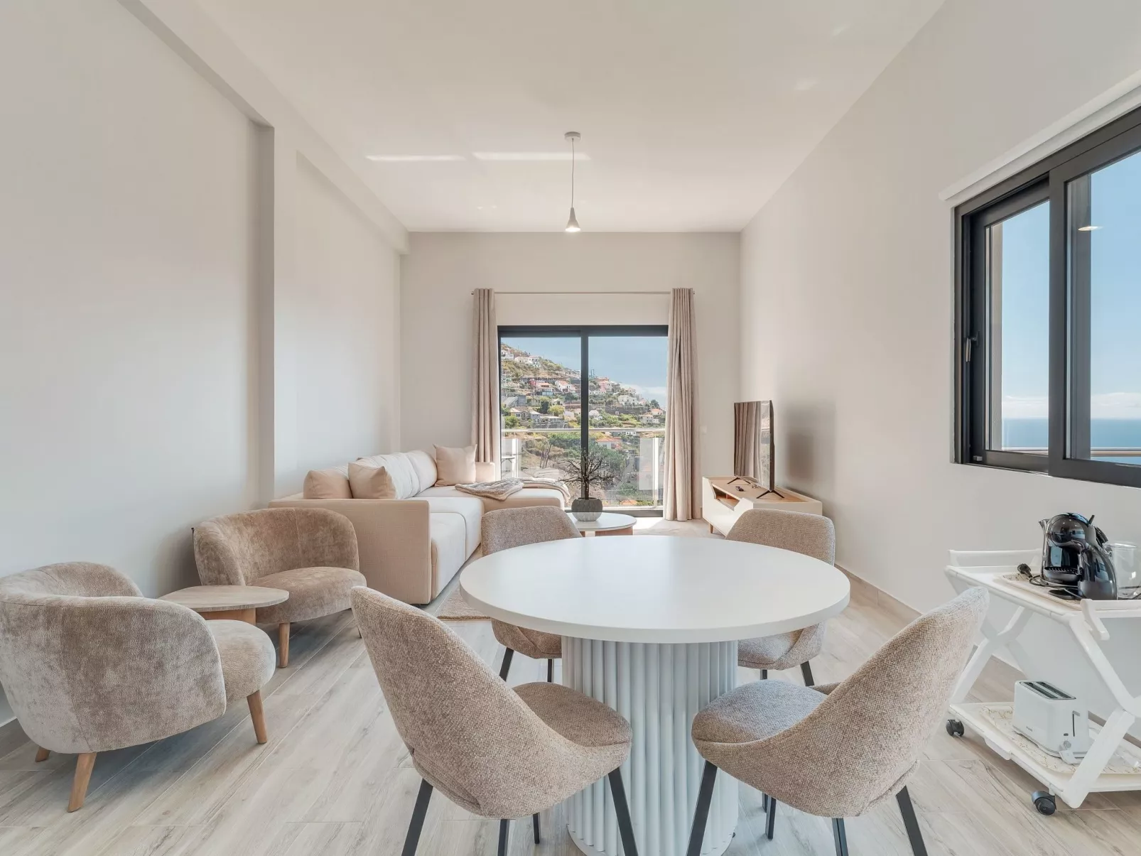 "Alegria Residencial"