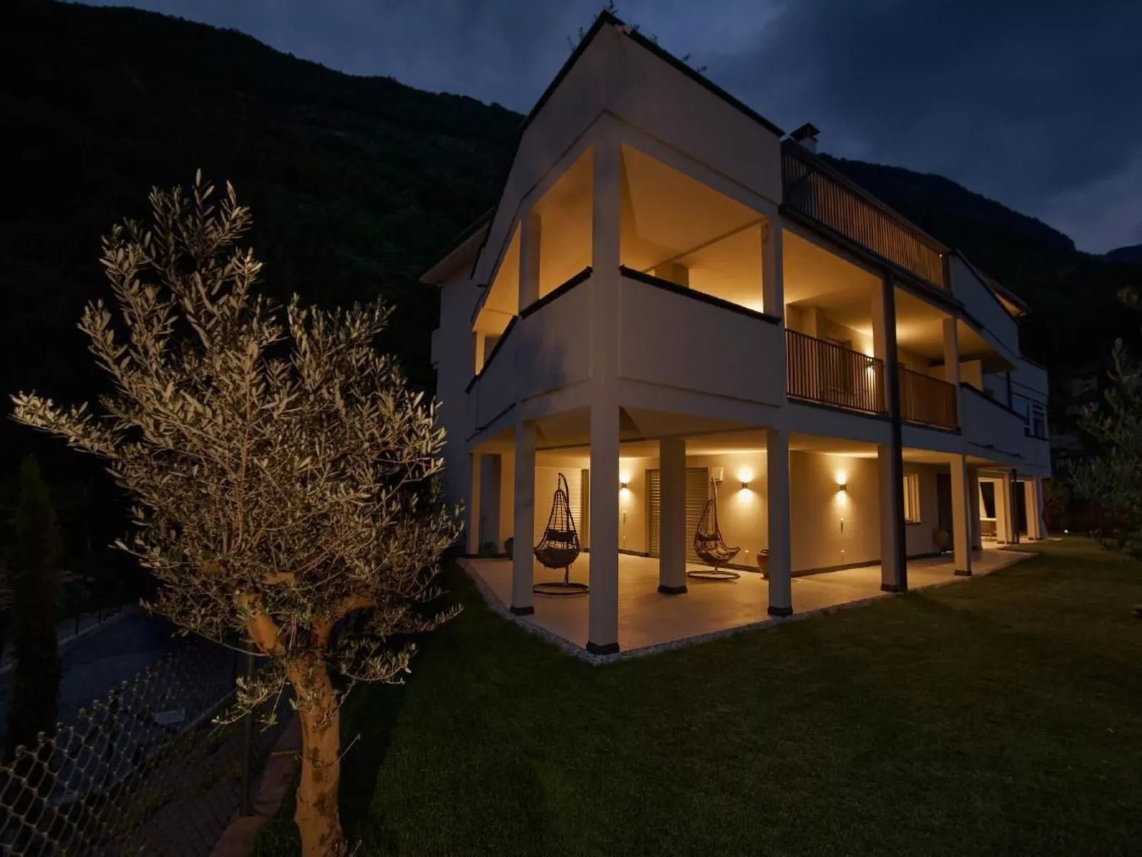 Fewo mit Pool, Sauna und Whirlpool-Buiten