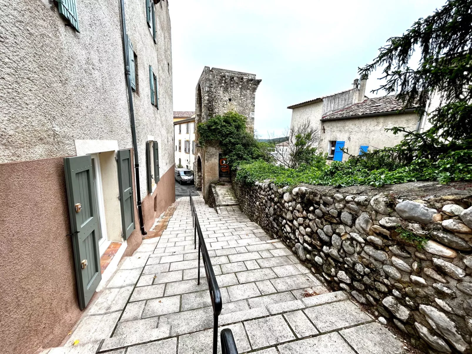 Wohnung mit Kamin-Buiten
