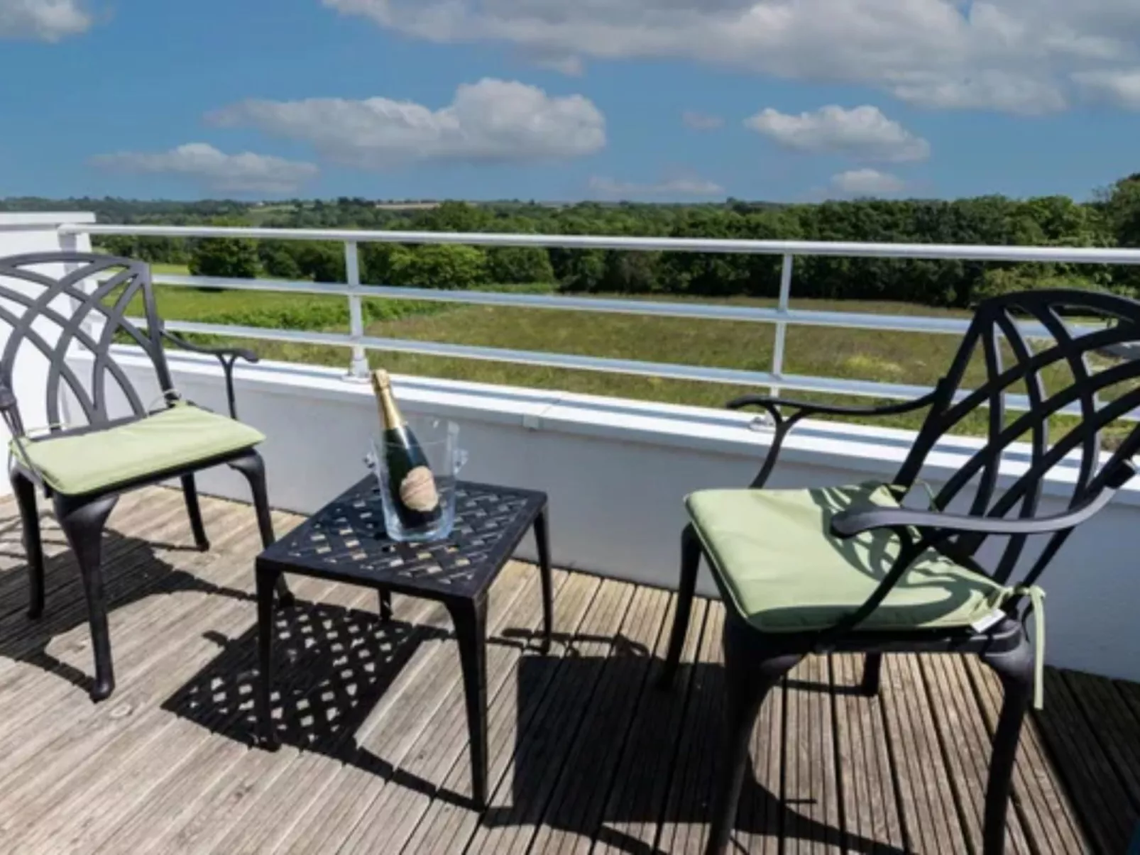 Villa DUXCAAR-Image-tags.info