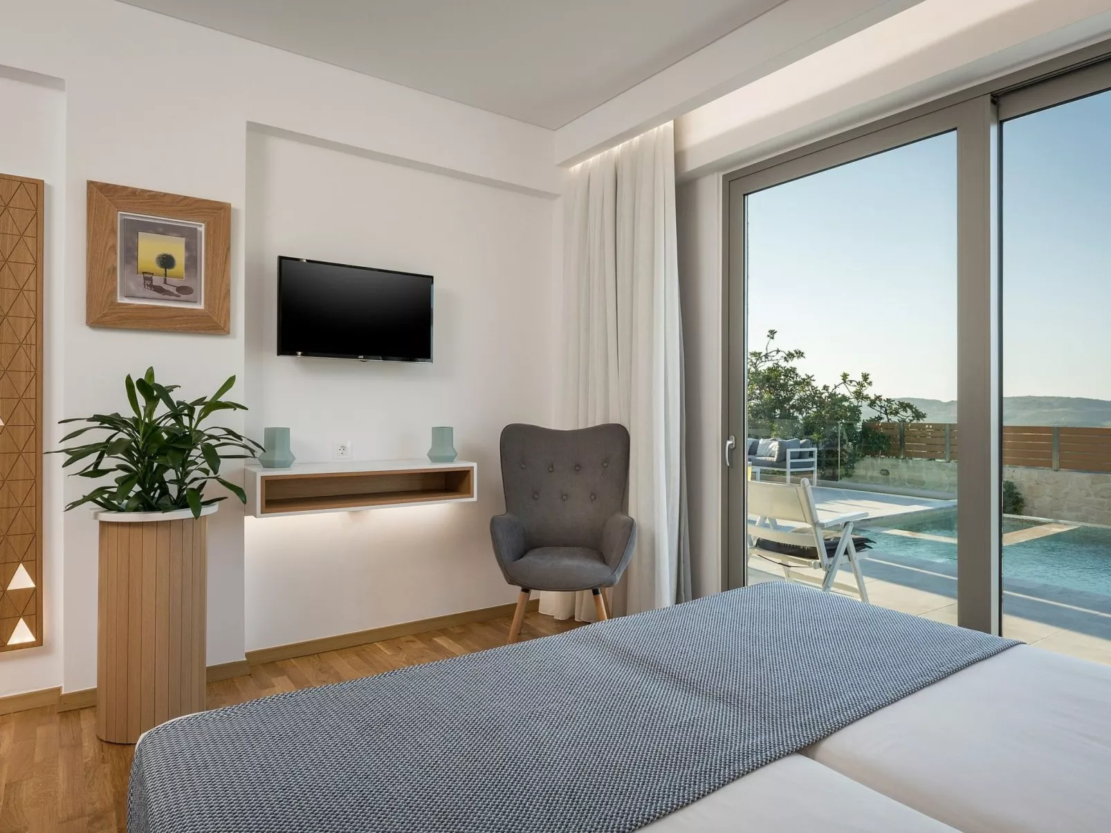 Villa White Harmony 6km vom Strand entfernt mit Pool-Binnen