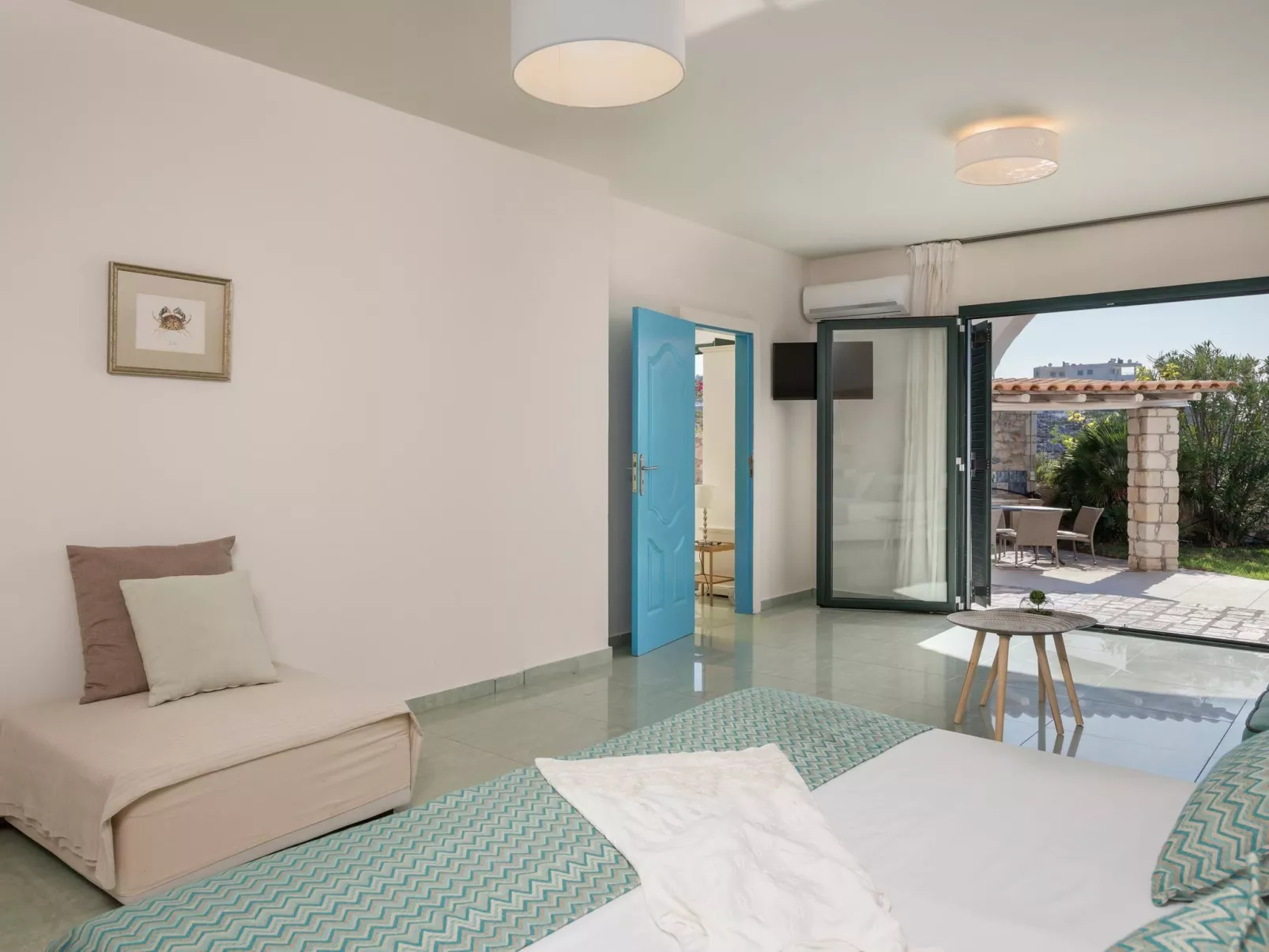 Luxuriöse Villa in Strandnähe mit Blick auf den privaten Pool-Image-tags.info