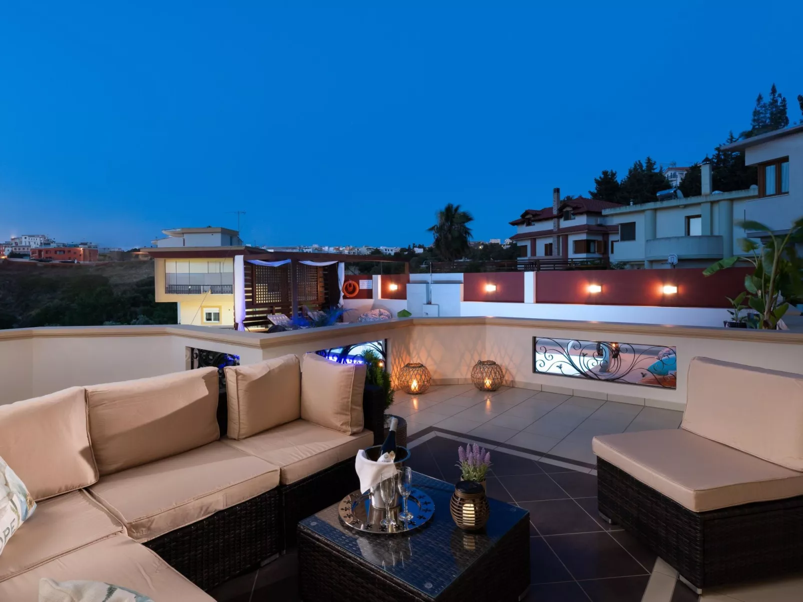 Haus Amarilia-Image-tags.info