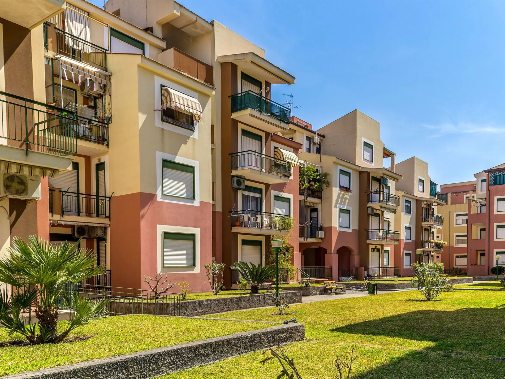 Studio mit Korallenblick in Chianchitta-Pallio-Image-tags.info