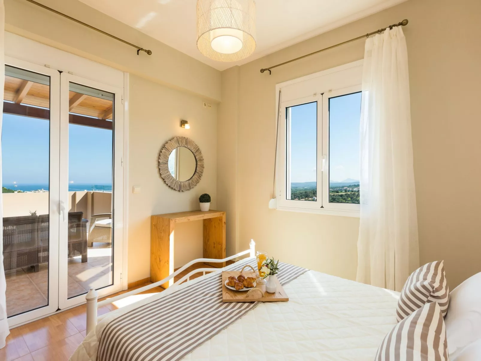 Familienfreundliche Villa mit privatem Pool und BBQ-Binnen