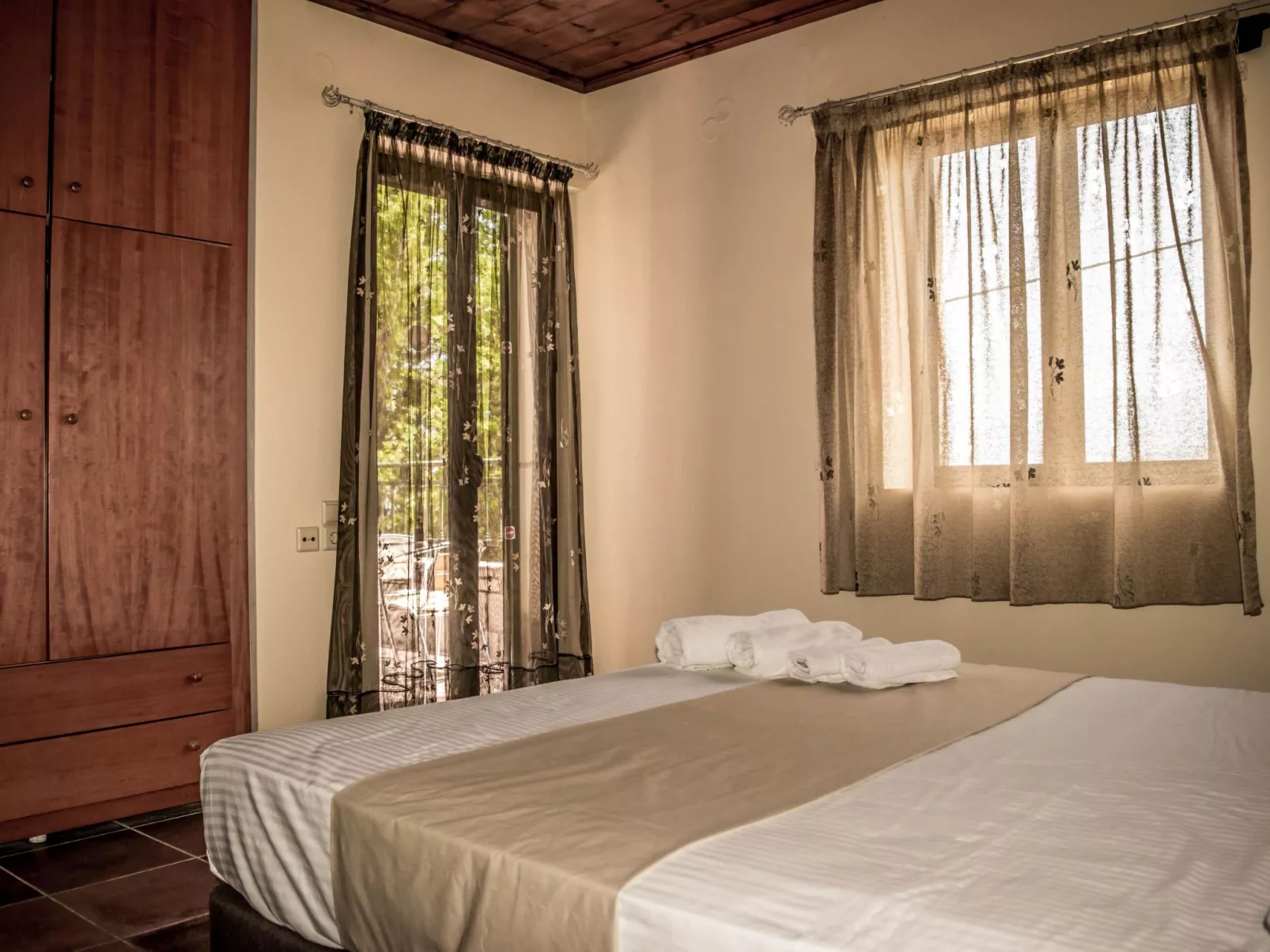 Niriides Villas_Sagini_ 3-Schlafzimmer privater Pool-Binnen