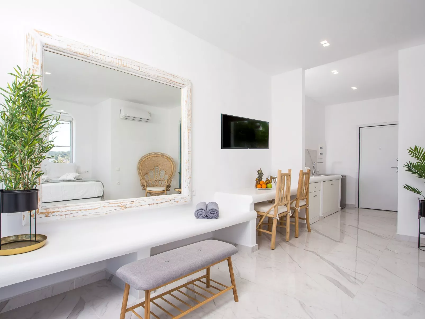 Ammos Luxury Suite - in der Nähe des Strandes von Faliraki-Binnen