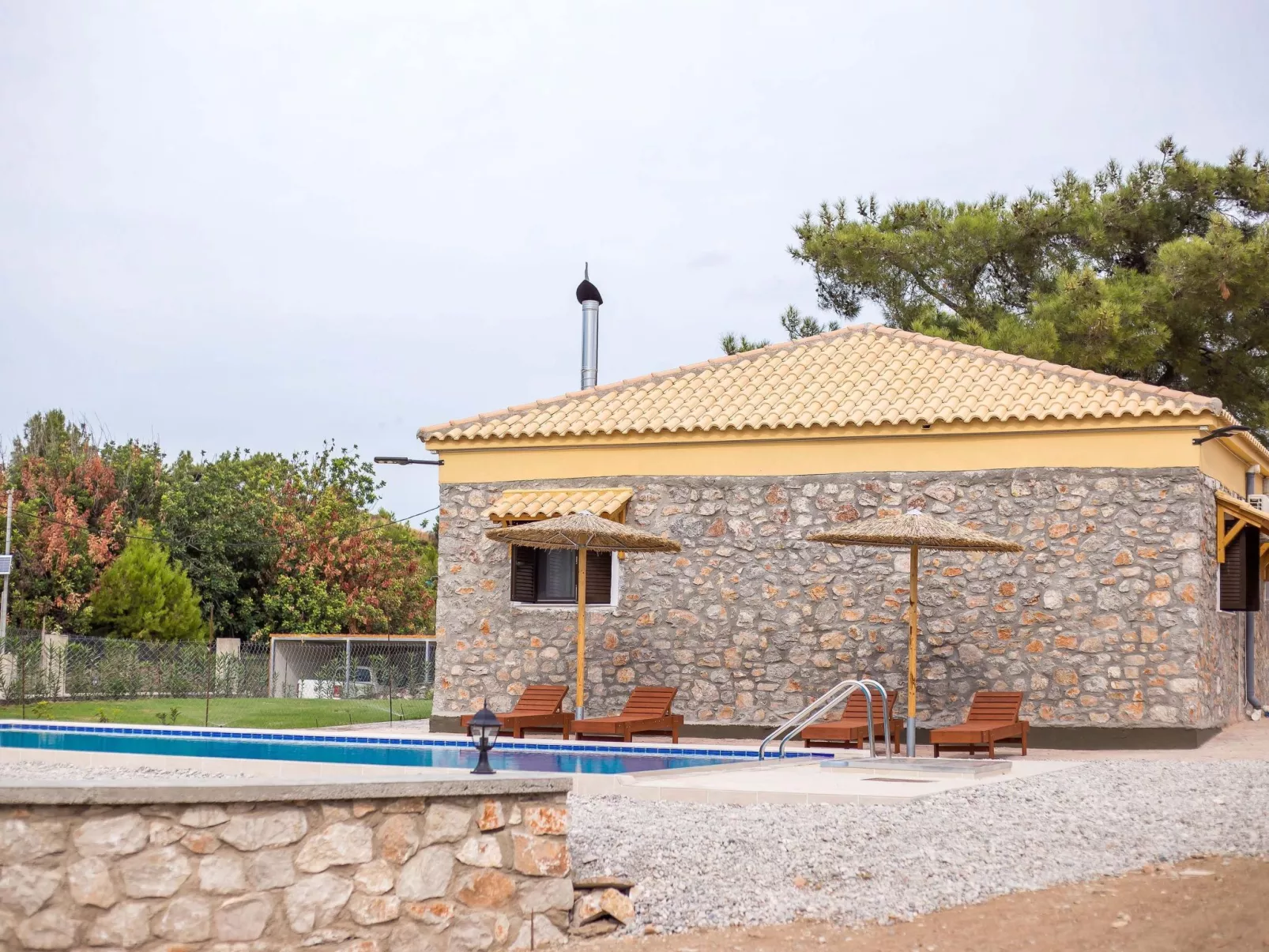 Schöne Steinvilla im Wald-Buiten
