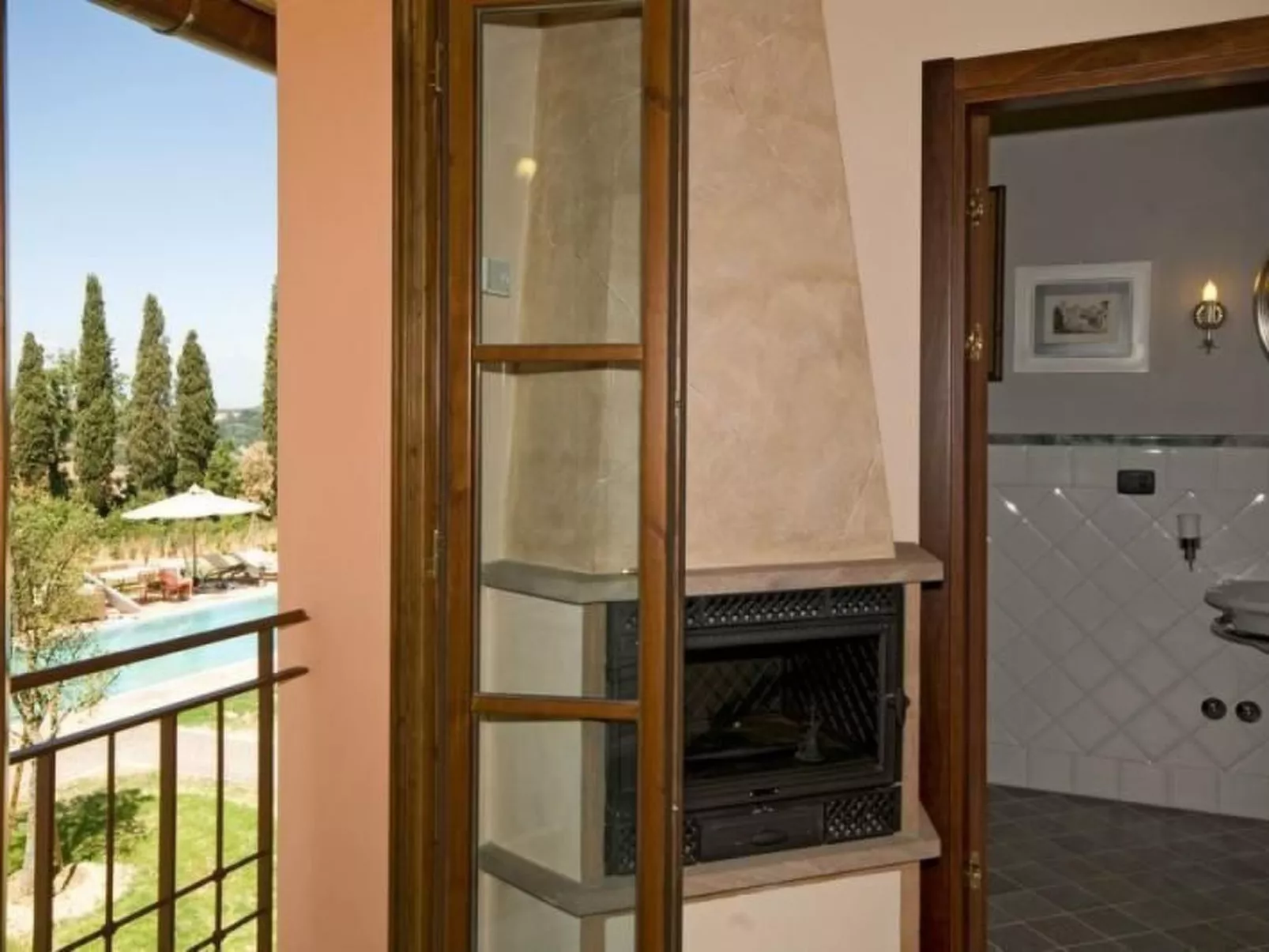 Villa Lestra Montelopio-Binnen