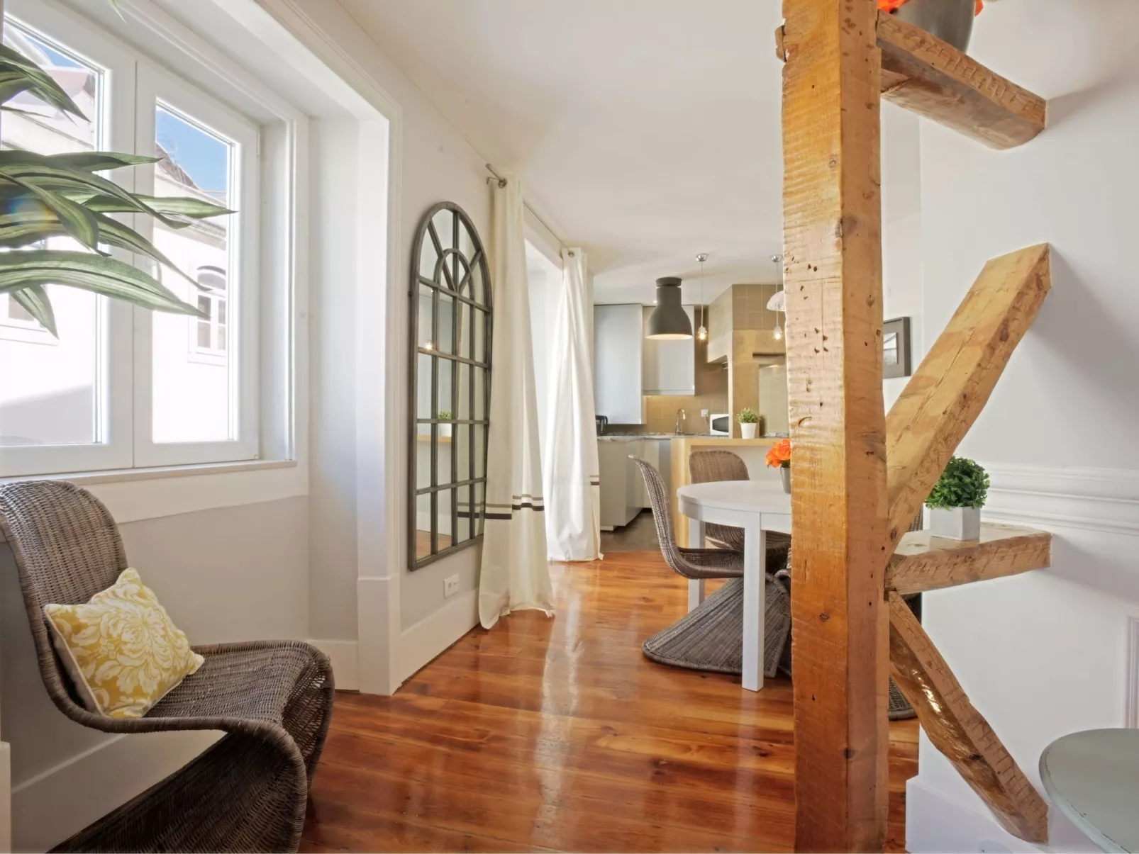 Duke-Image-tags.info