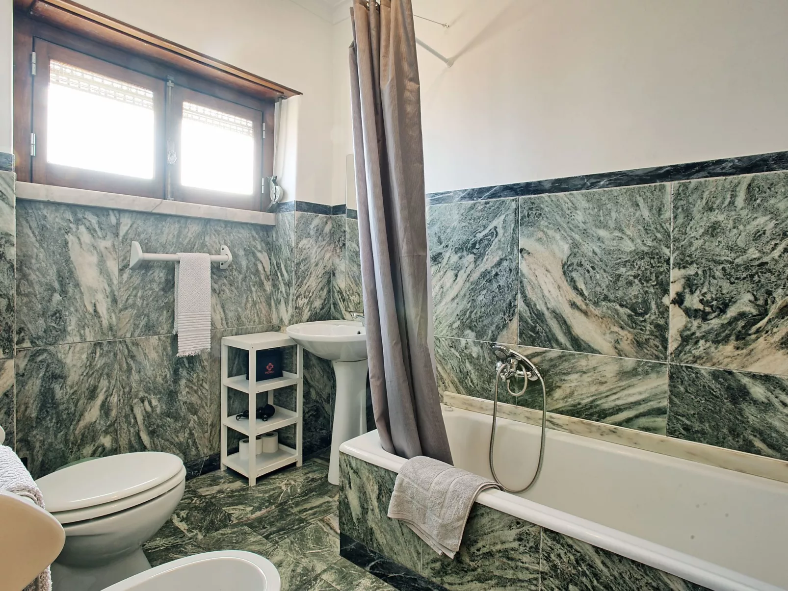 Studio für 29 Personen und 1 Kind in Lissabon, Região de Lisboa (Costa de Lisbo-Binnen