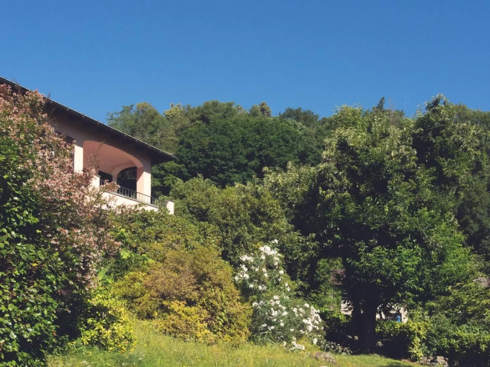Casa Nespole, Familiennest mit Seesicht-Buiten