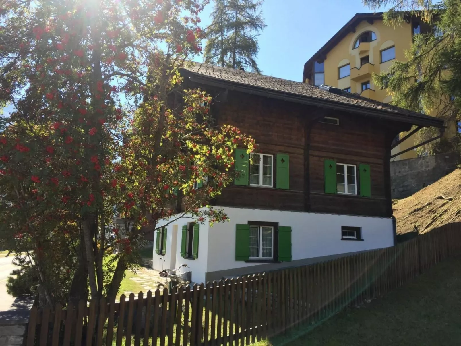 Chalet Haus am See-Buiten