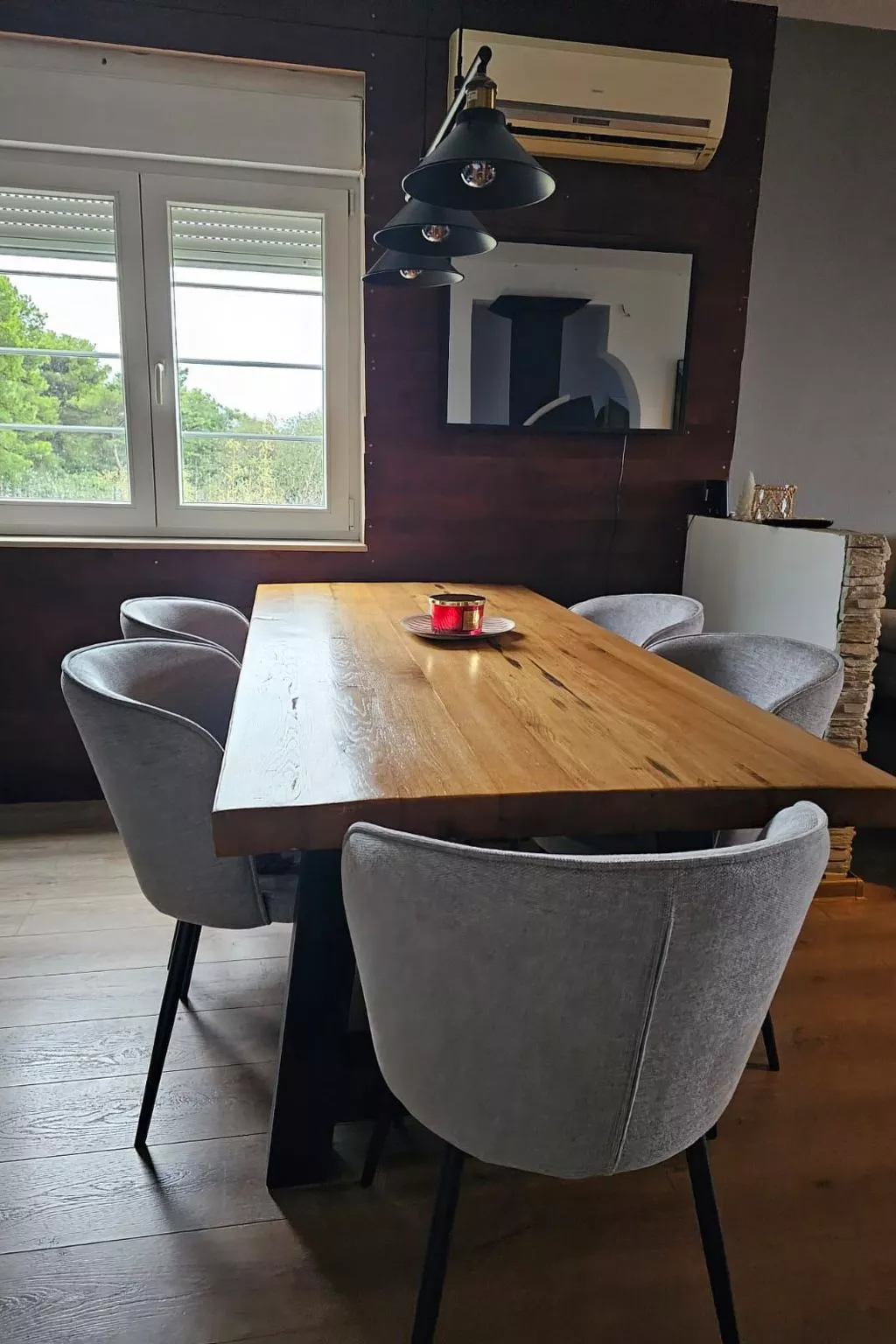 Mit Blick auf das Wasser-Binnen