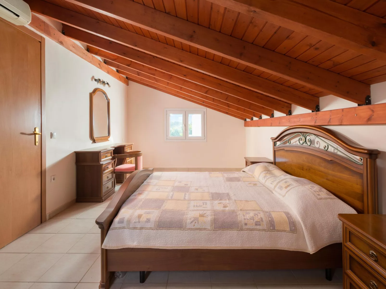 Apollo Classico Villa bei Kolympia Dorf-Binnen