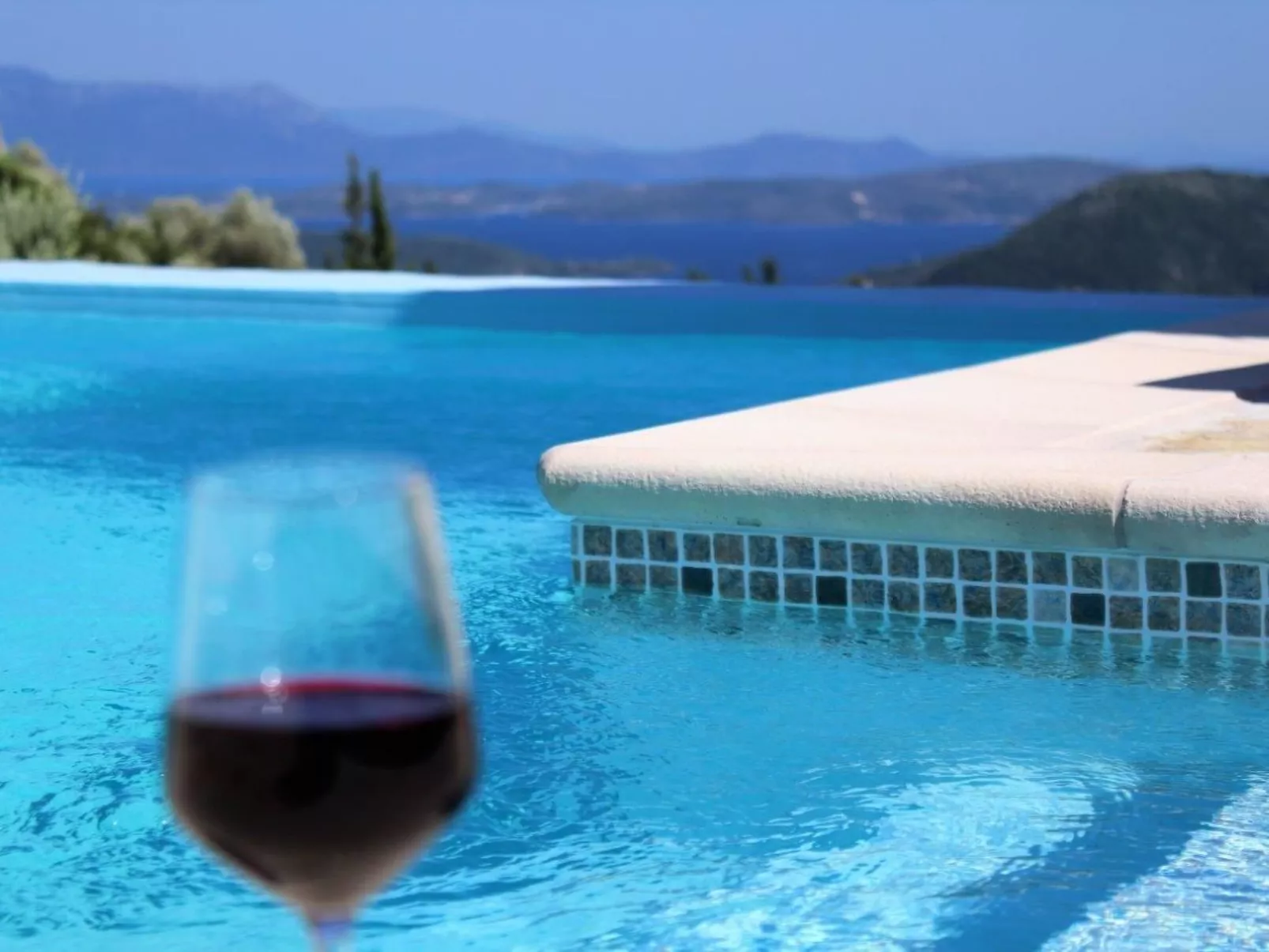 Ferienvilla "Maura" mit Infinity-Pool-Buiten