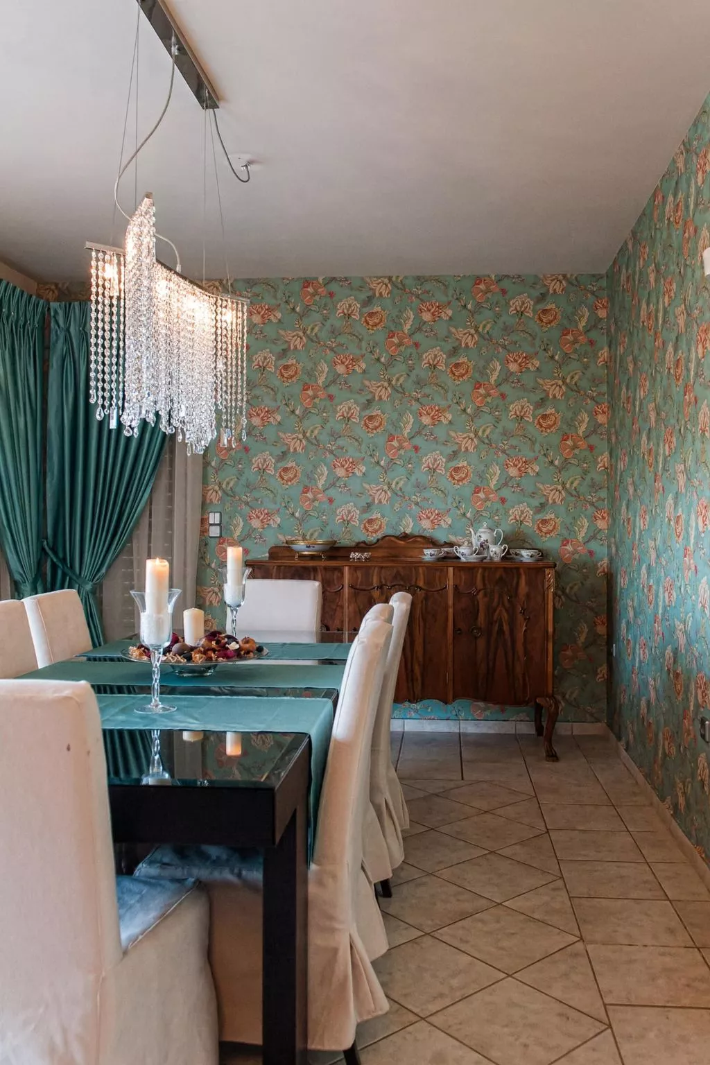 Villa mit Pool, Spielplatz, Pingpong und Grillplatz-Binnen