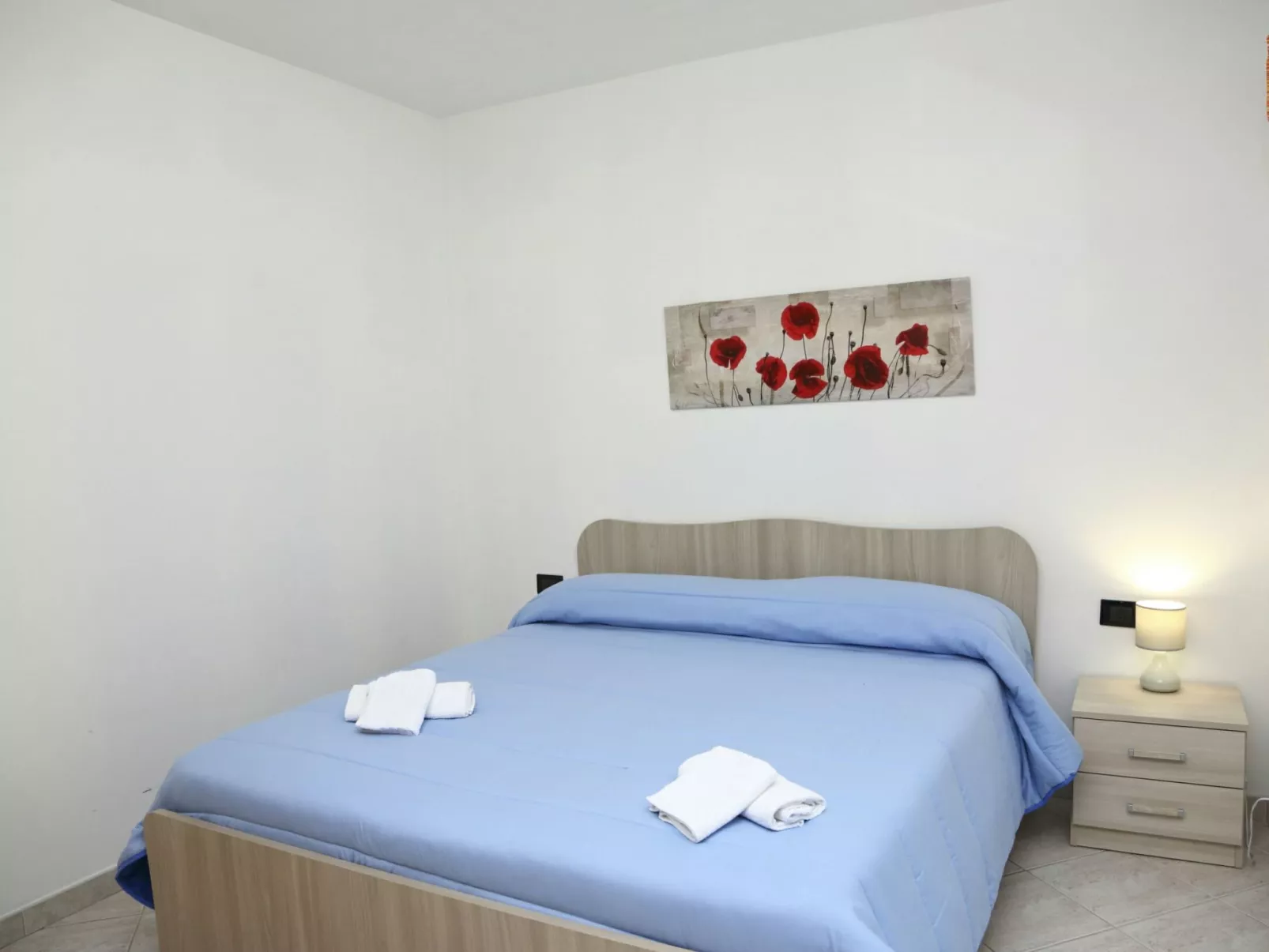 Helle mediterrane Villa mit Veranda und Garten-Binnen